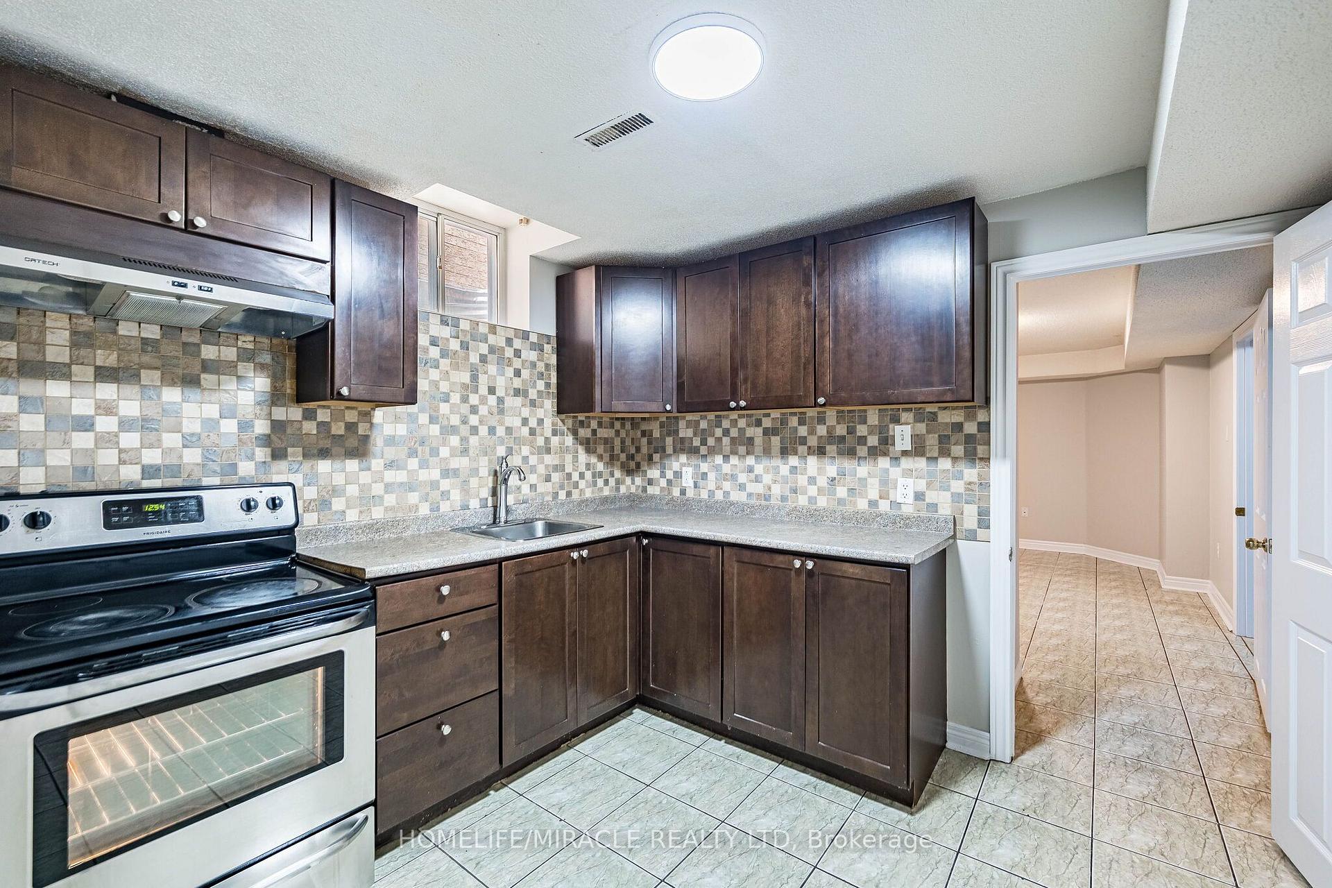Photo 44 of 72 Lockwood Road, Brampton, Fletcher's West — HOMEH