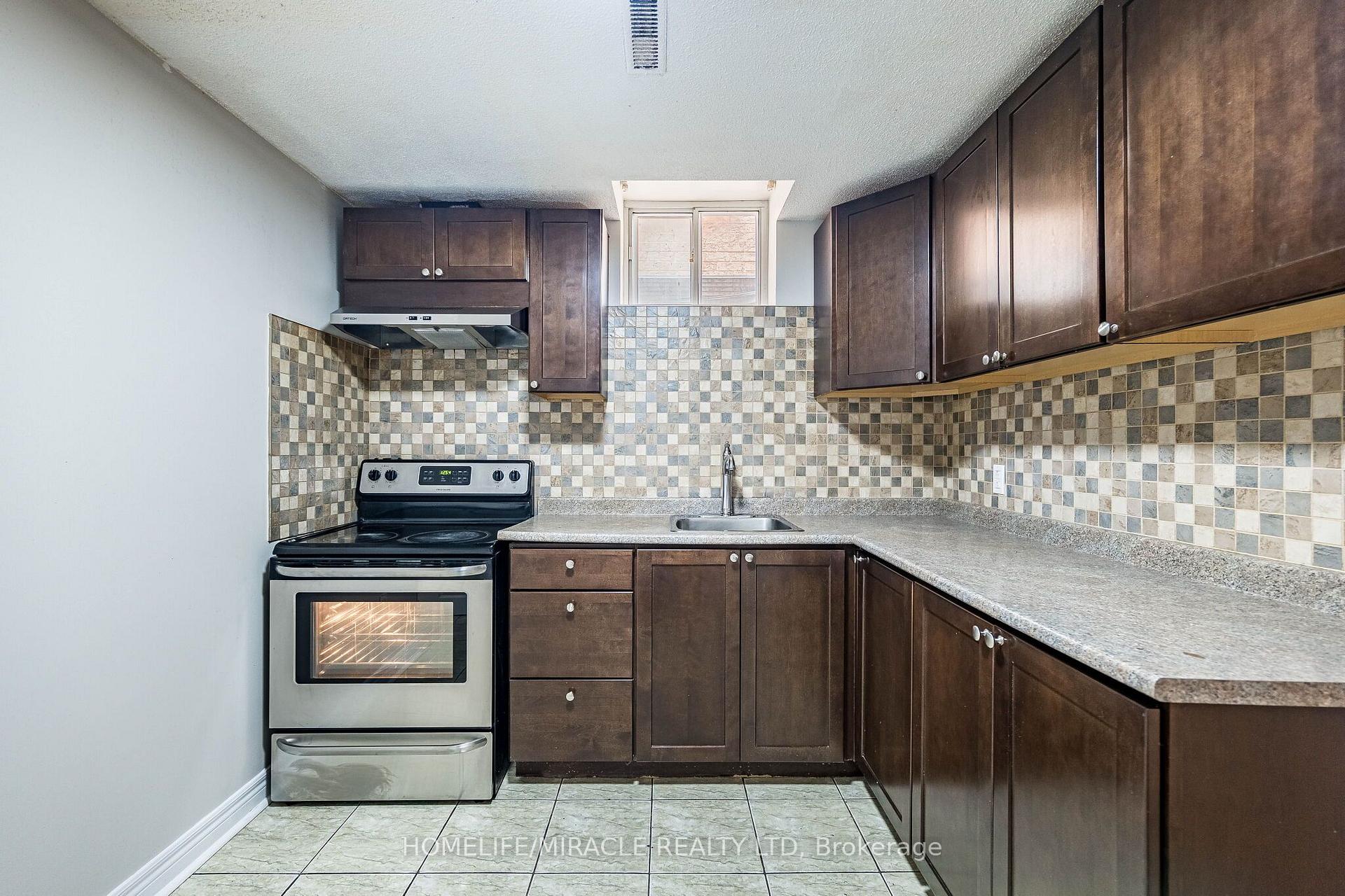 Photo 45 of 72 Lockwood Road, Brampton, Fletcher's West — HOMEH