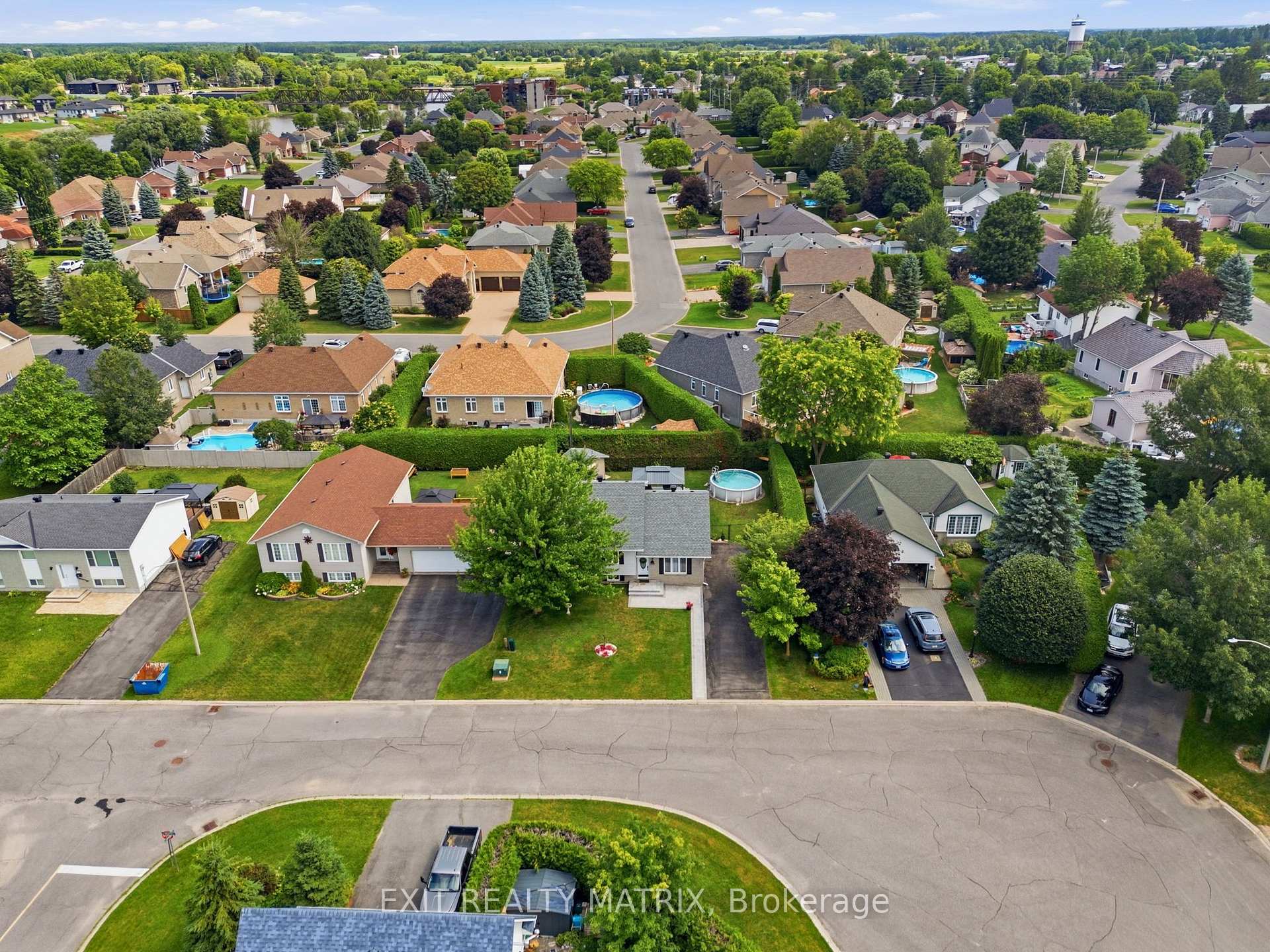 Photo 34 of 788 Joliette Street, Casselman, Casselman — HOMEH