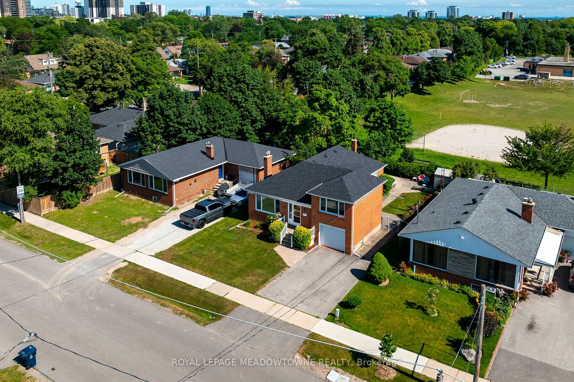 Photo 1 of 5 Boreal Road, Etobicoke, Markland Wood — HOMEH