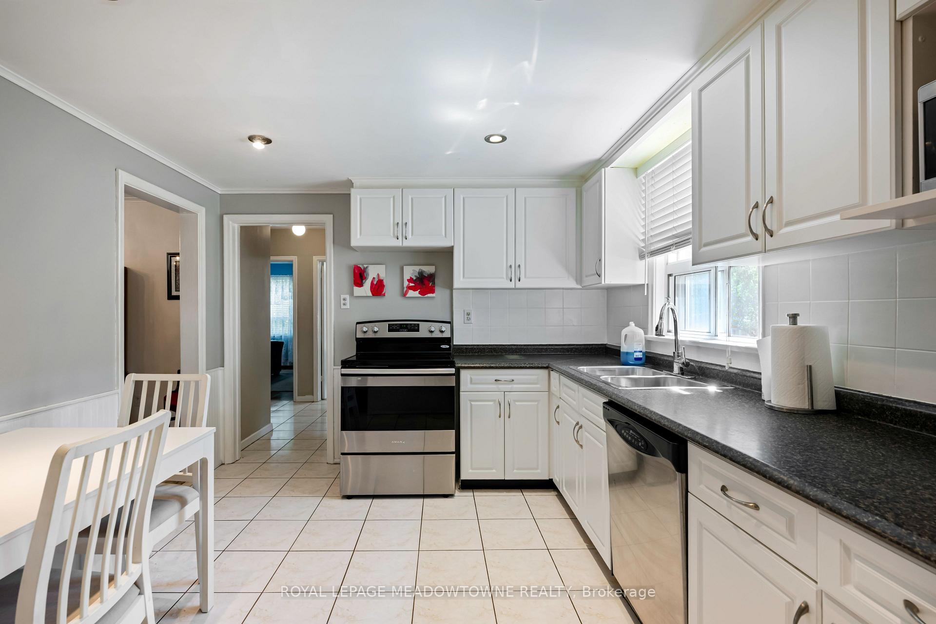 Photo 27 of 5 Boreal Road, Etobicoke, Markland Wood — HOMEH