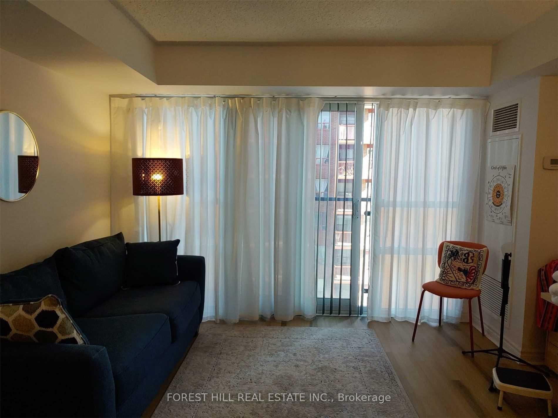 Photo 6 of Unit 720, 35 Saranac Boulevard, Toronto, Englemount-Lawrence — HOMEH