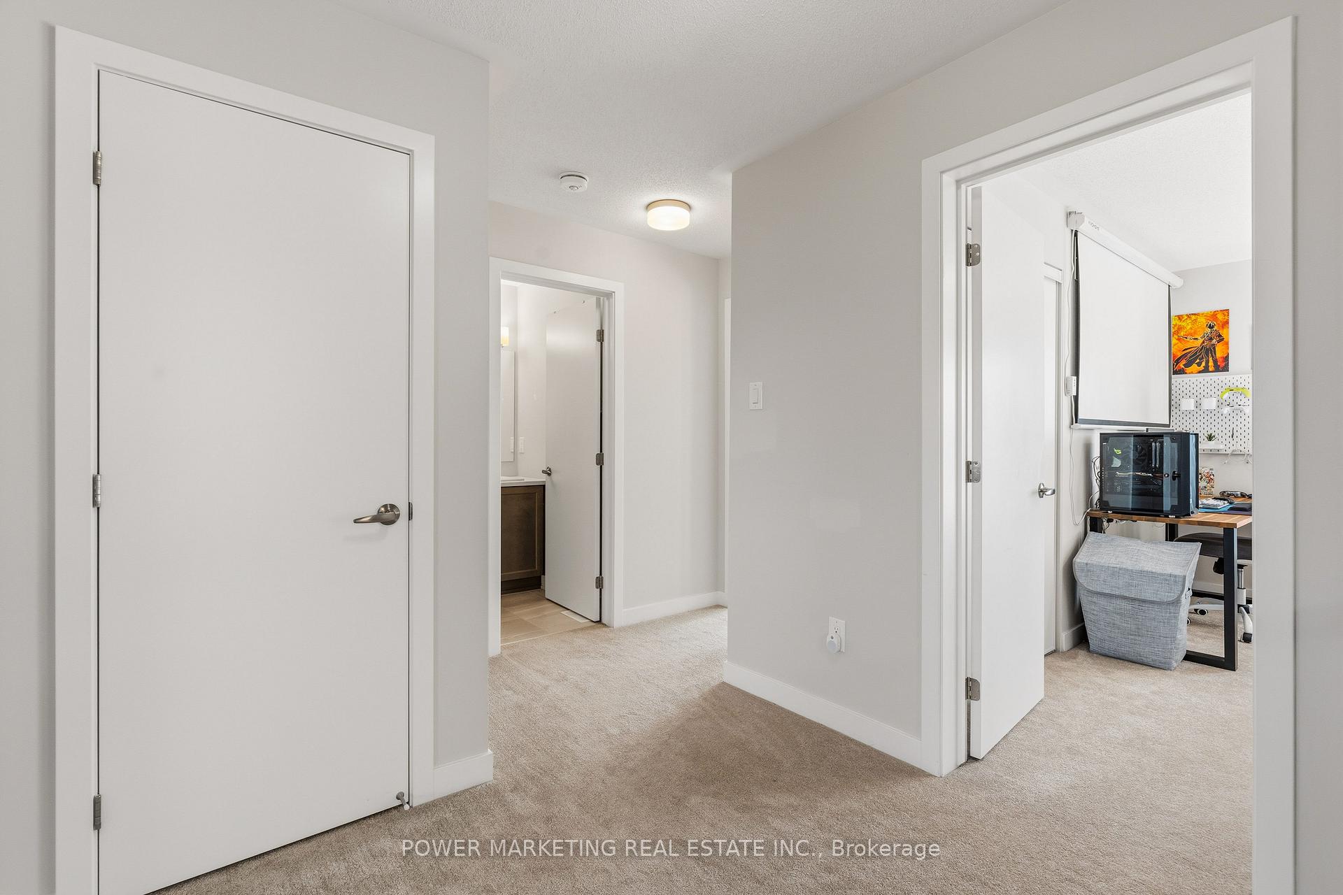 Photo 18 of 129 Hackamore Crescent, Ottawa, Goulbourn Twp From Franktown Rd/South To Rideau — HOMEH
