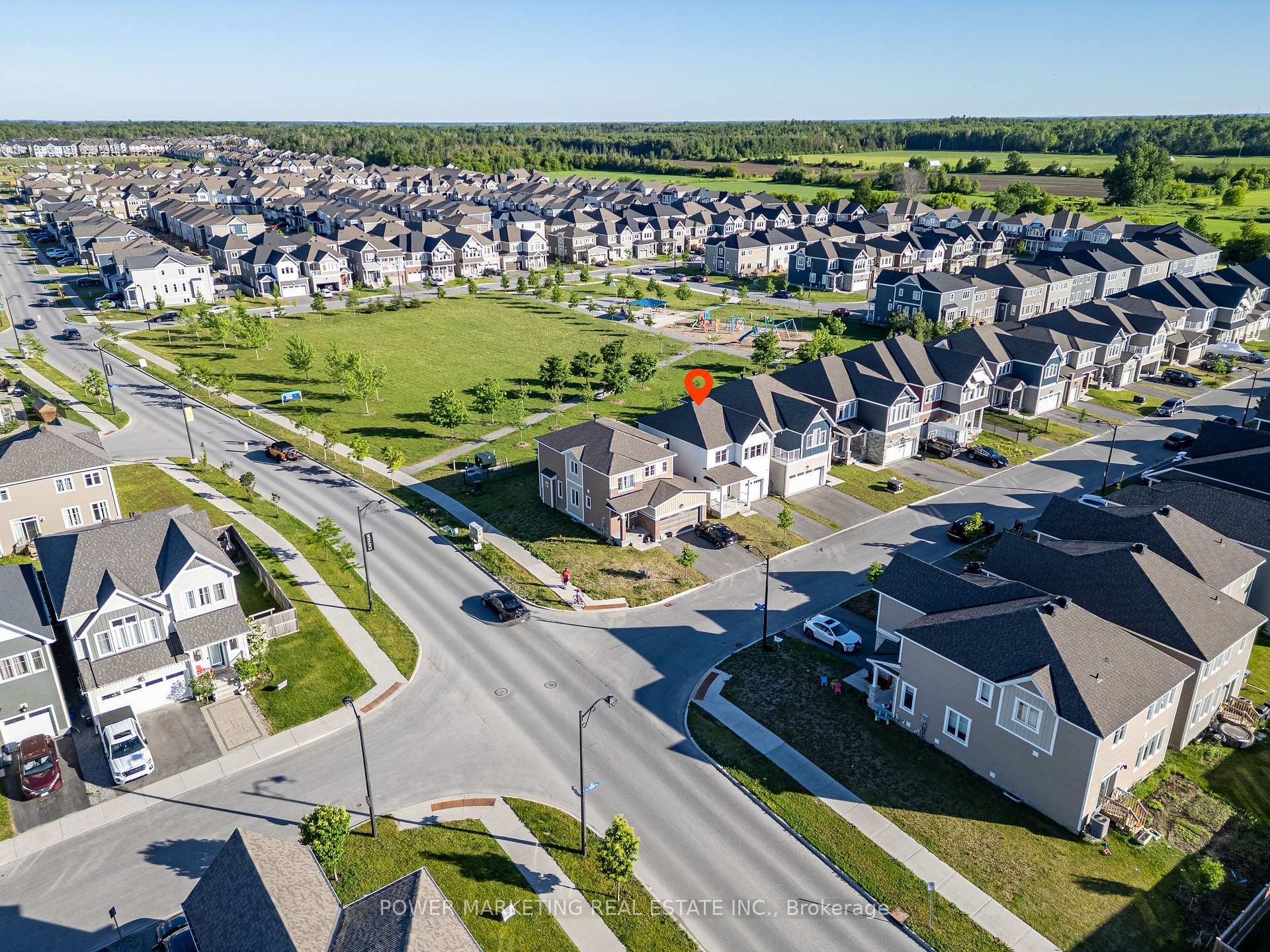 Photo 36 of 129 Hackamore Crescent, Ottawa, Goulbourn Twp From Franktown Rd/South To Rideau — HOMEH