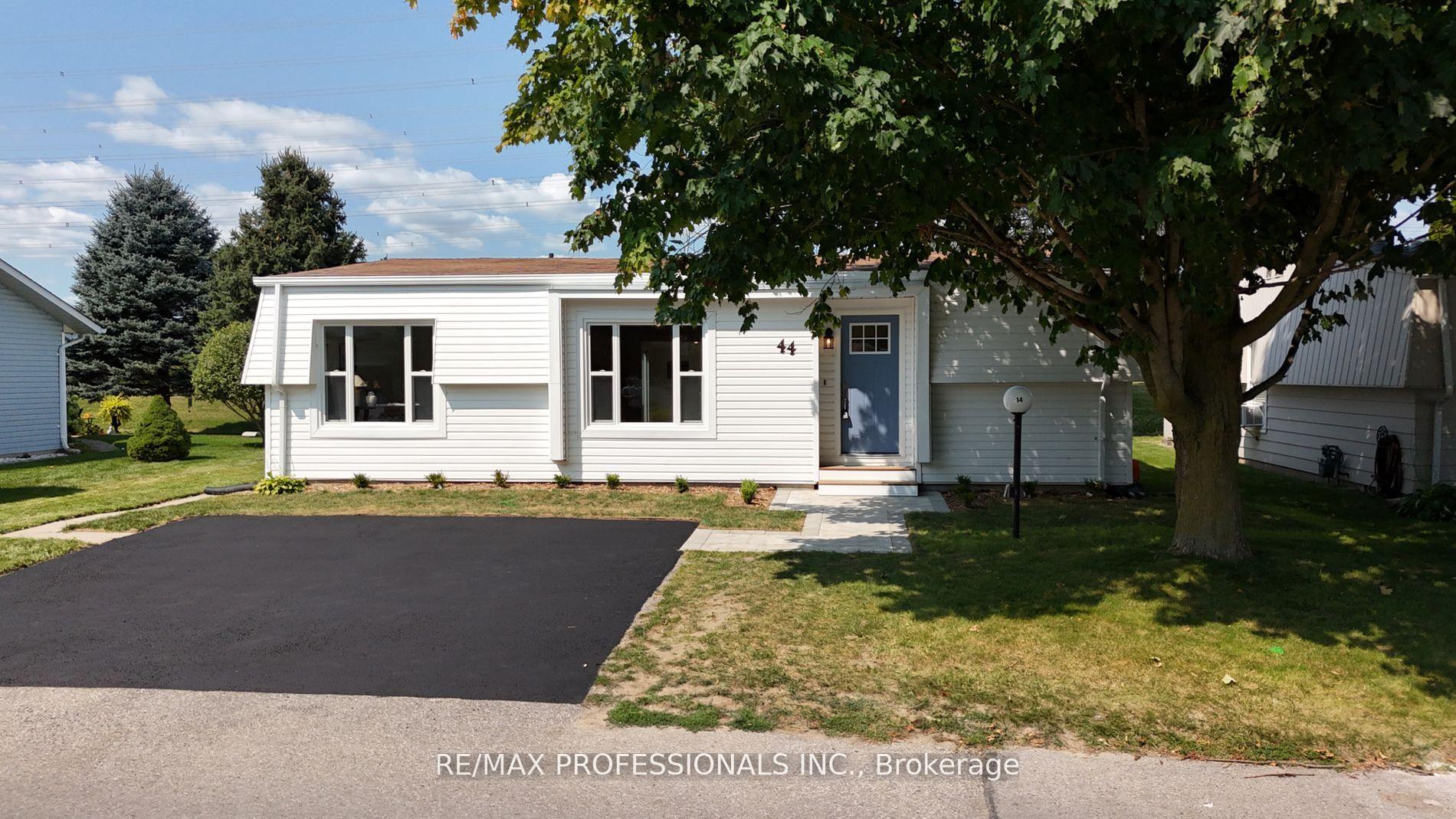 Photo 39 of 44 Wilmot Trail, Clarington, Bowmanville — HOMEH