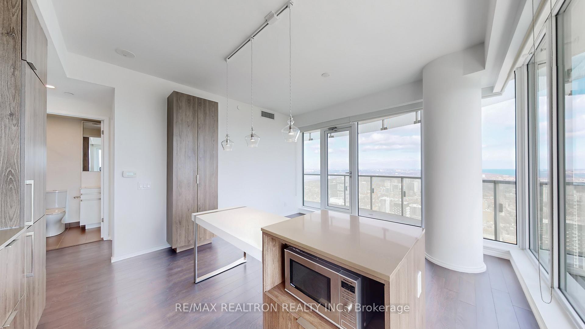 Photo 14 of Unit 5905, 197 Yonge Street, Toronto, Church-Yonge Corridor — HOMEH