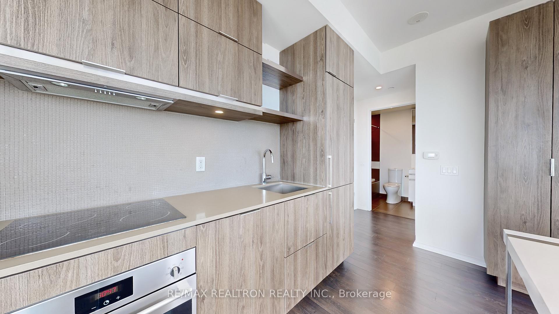 Photo 18 of Unit 5905, 197 Yonge Street, Toronto, Church-Yonge Corridor — HOMEH