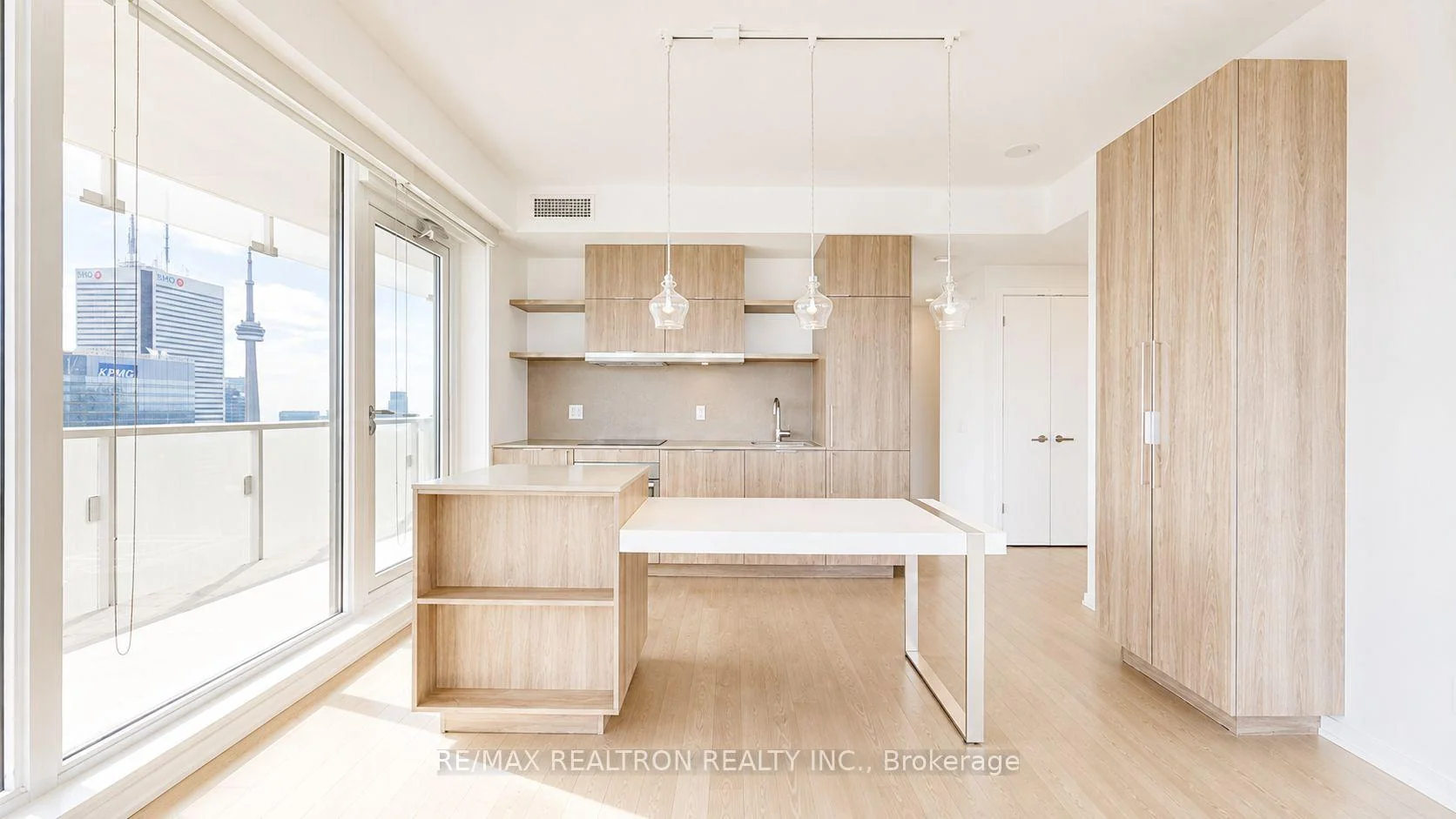 Photo 11 of Unit 5905, 197 Yonge Street, Toronto, Church-Yonge Corridor — HOMEH