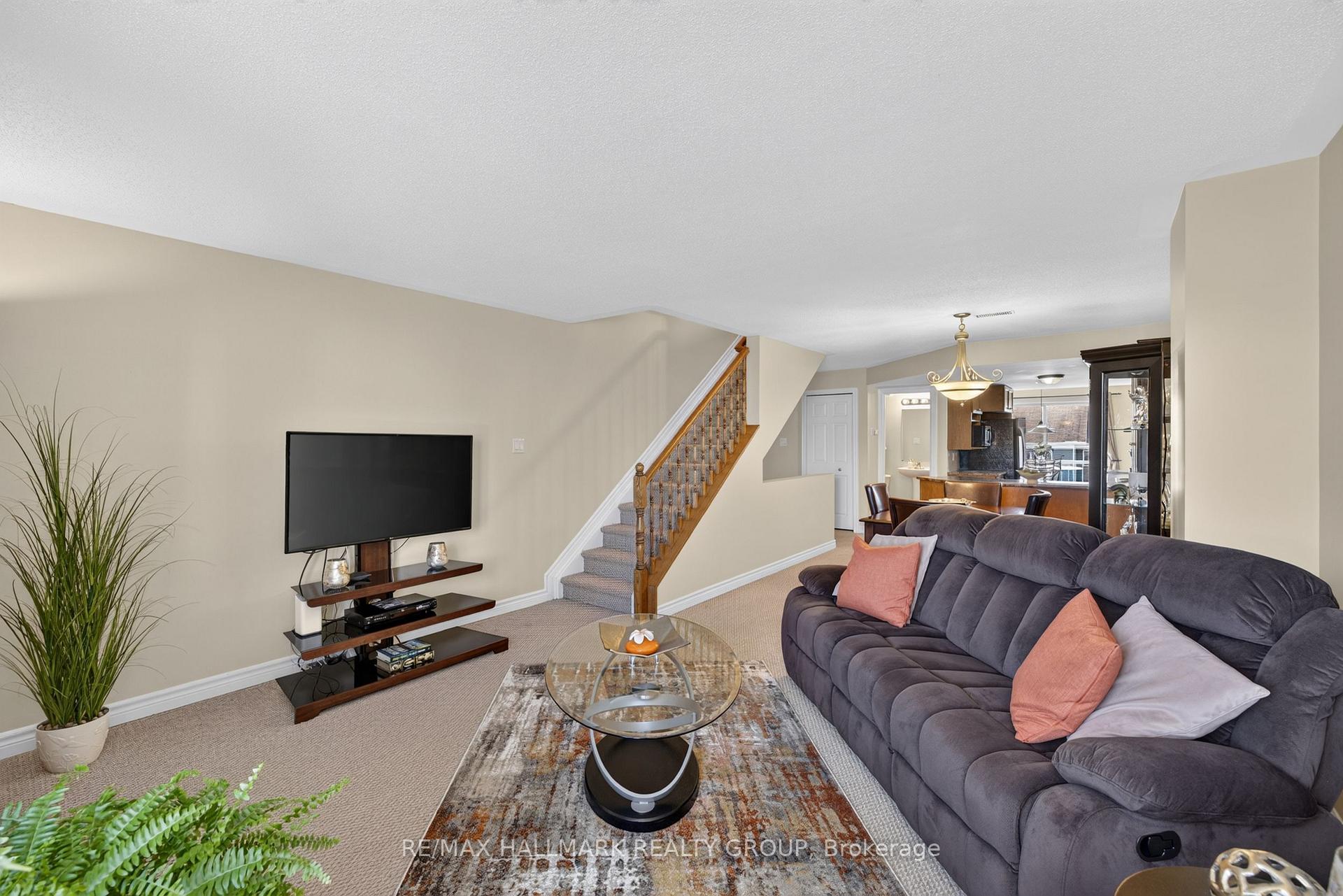 Photo 11 of Unit 16, 581 Lakeridge Drive, Ottawa, Avalon East — HOMEH
