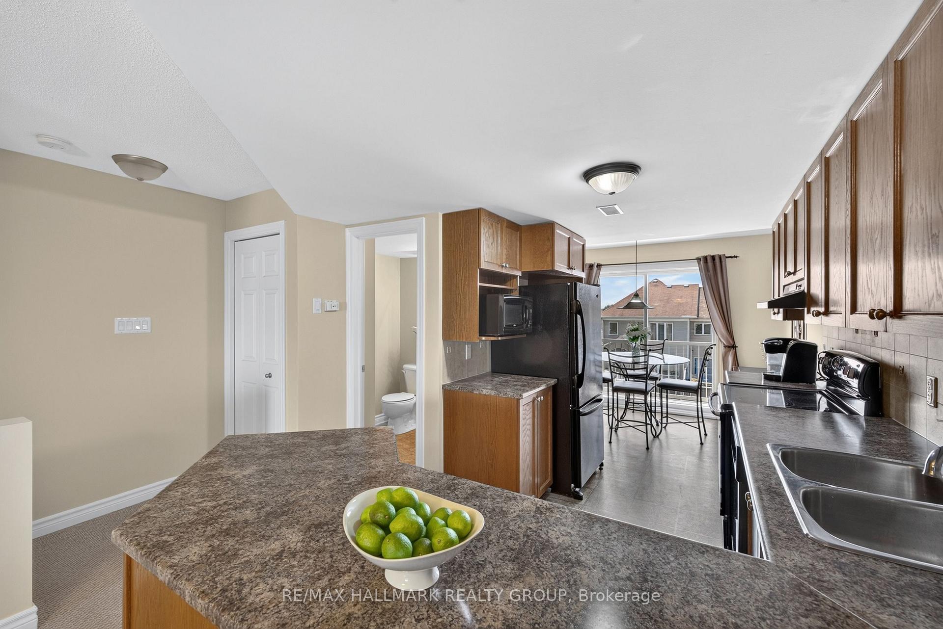 Photo 15 of Unit 16, 581 Lakeridge Drive, Ottawa, Avalon East — HOMEH