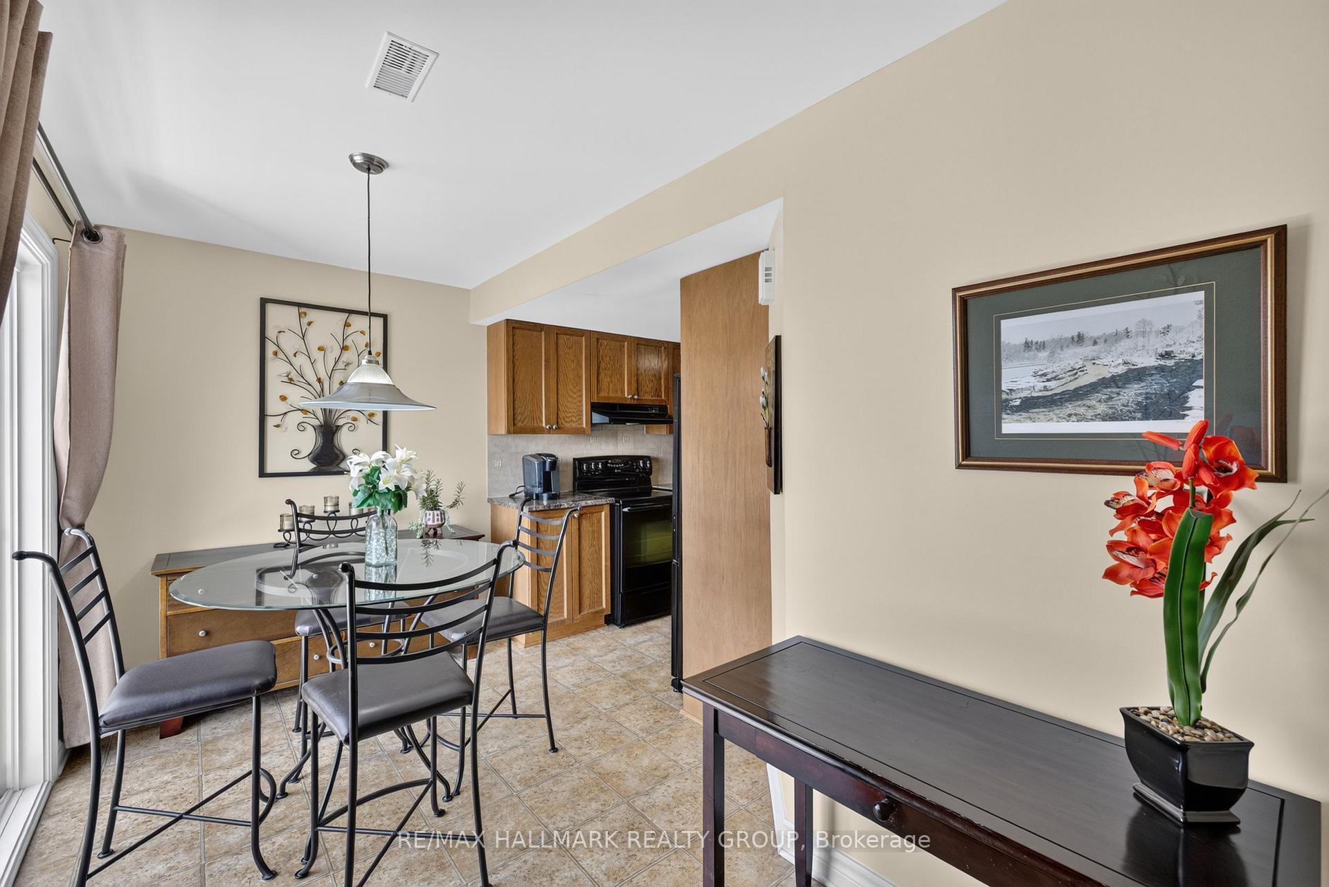 Photo 25 of Unit 16, 581 Lakeridge Drive, Ottawa, Avalon East — HOMEH
