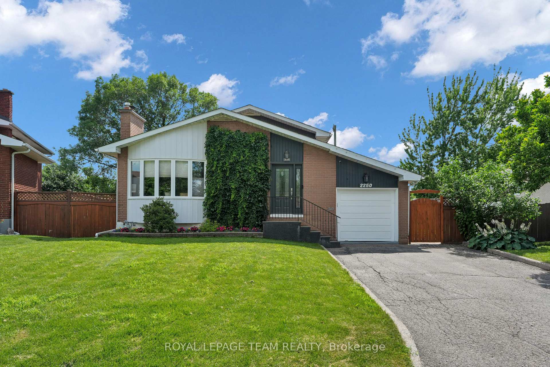 Front of 2250 Urbandale Drive
