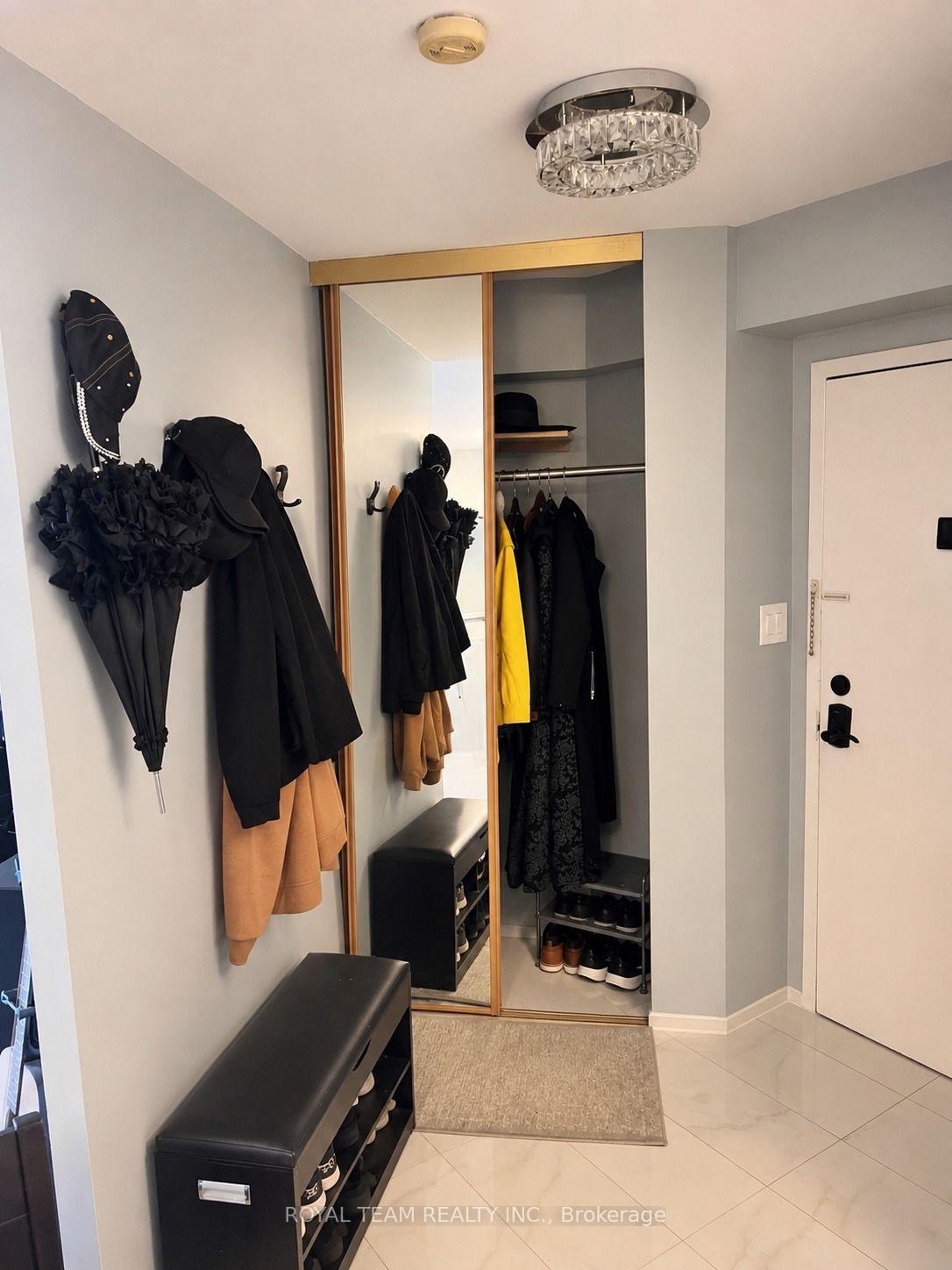 Photo 13 of Unit 1902, 330 Dixon Road, Etobicoke, Kingsview Village-The Westway — HOMEH