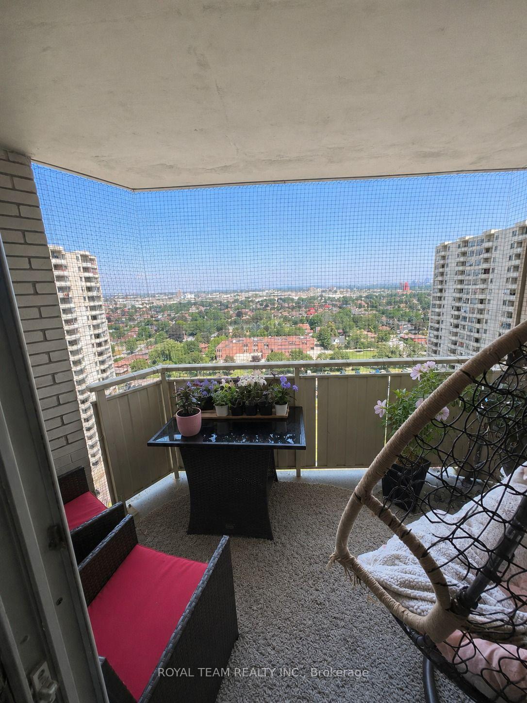 Photo 17 of Unit 1902, 330 Dixon Road, Etobicoke, Kingsview Village-The Westway — HOMEH