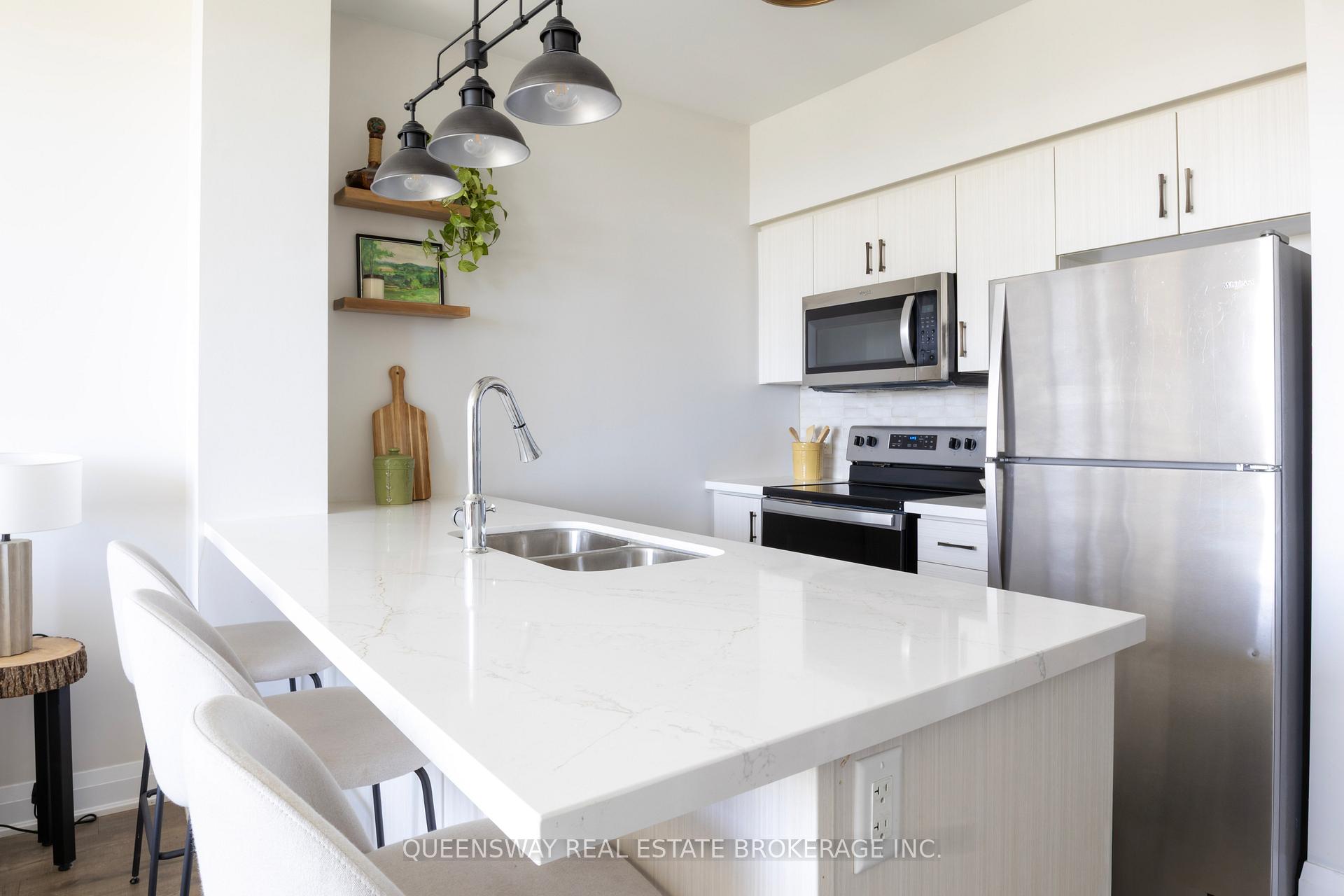 Photo 1 of Unit 515, 16 Concord Place, Grimsby, Grimsby Beach — HOMEH