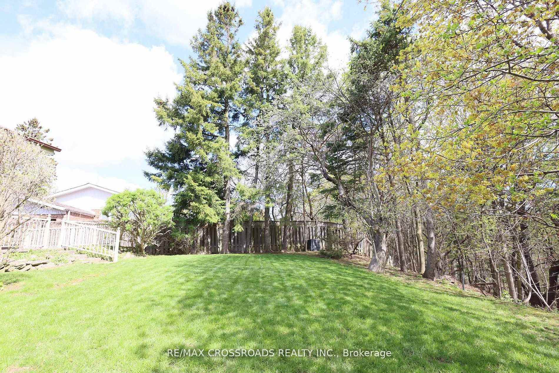 Photo 45 of 83 Pegasus Trail, Scarborough, Woburn — HOMEH