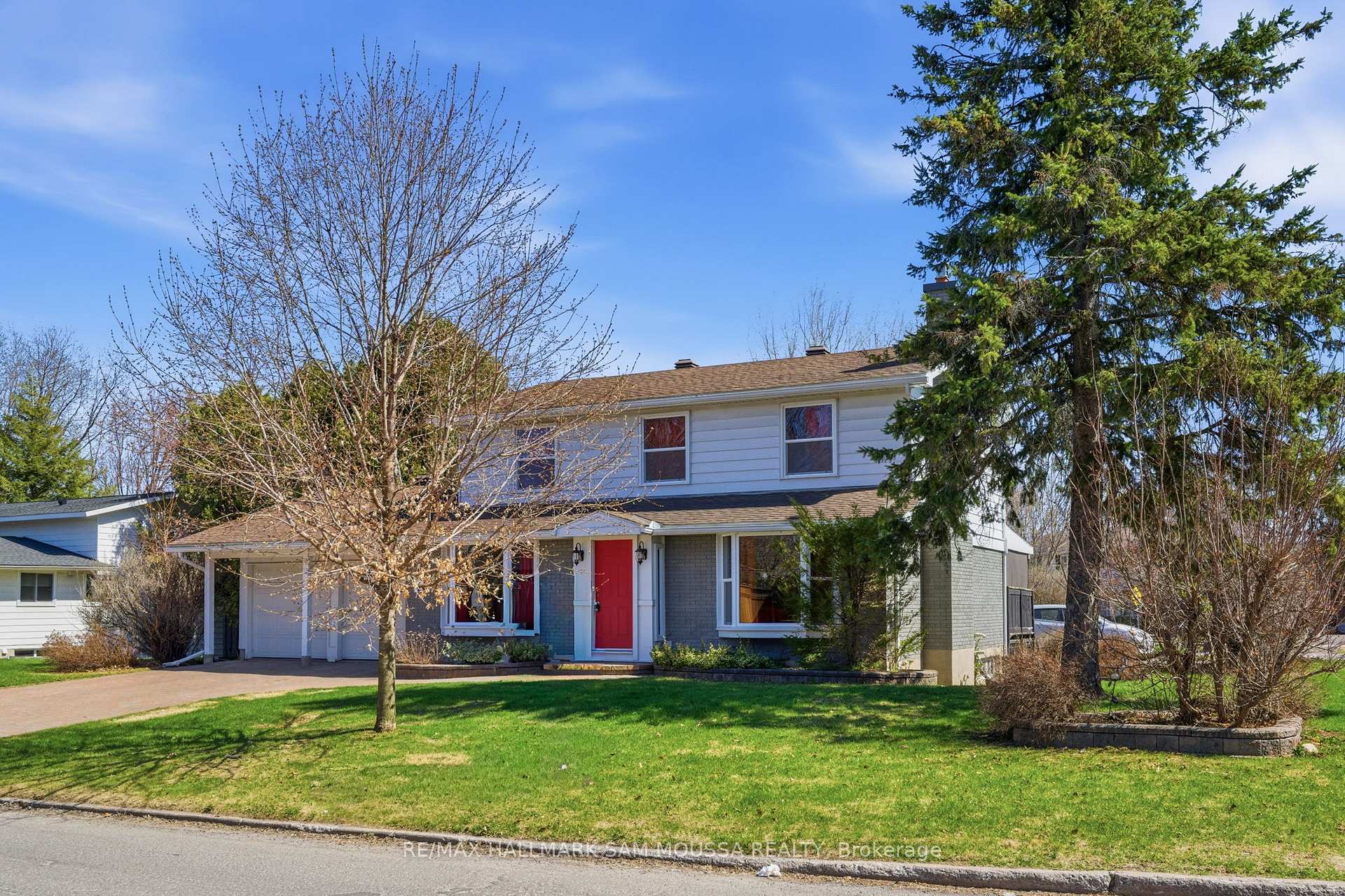 Photo 3 of 46 Seymour Avenue, Ottawa, Borden Farm/Stewart Farm/Carleton Heights/Parkwood Hills — HOMEH