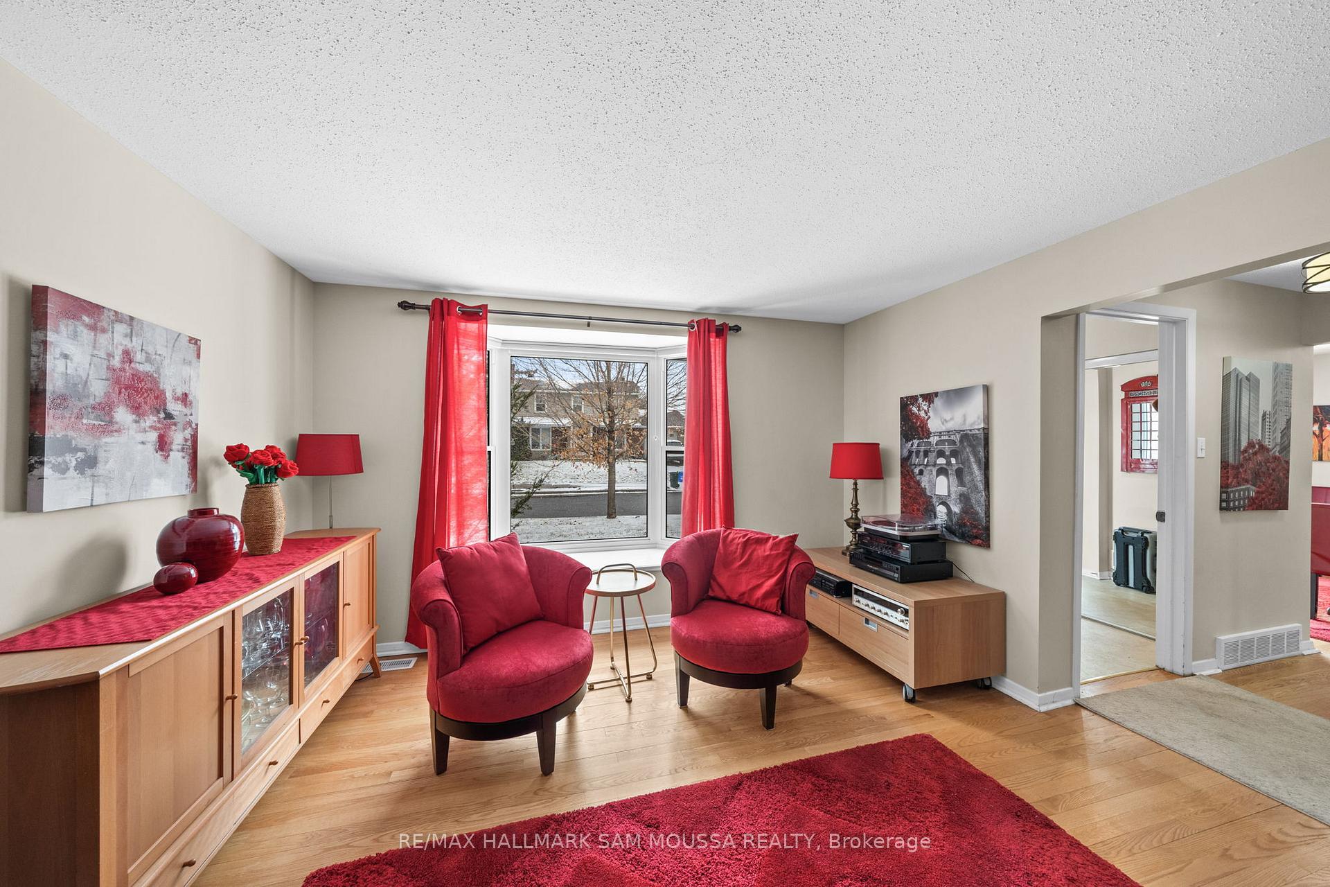 Photo 9 of 46 Seymour Avenue, Ottawa, Borden Farm/Stewart Farm/Carleton Heights/Parkwood Hills — HOMEH