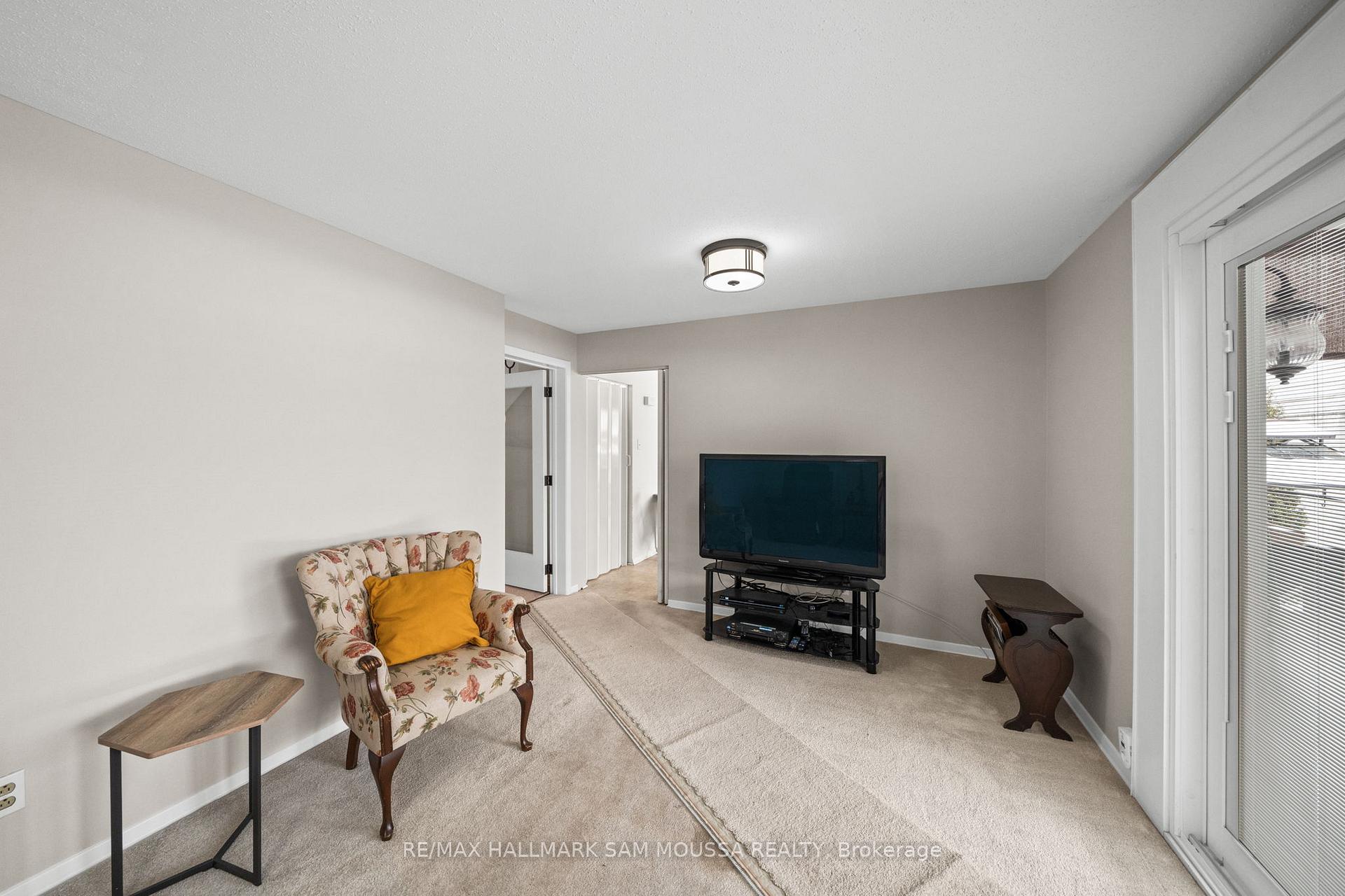 Photo 13 of 46 Seymour Avenue, Ottawa, Borden Farm/Stewart Farm/Carleton Heights/Parkwood Hills — HOMEH