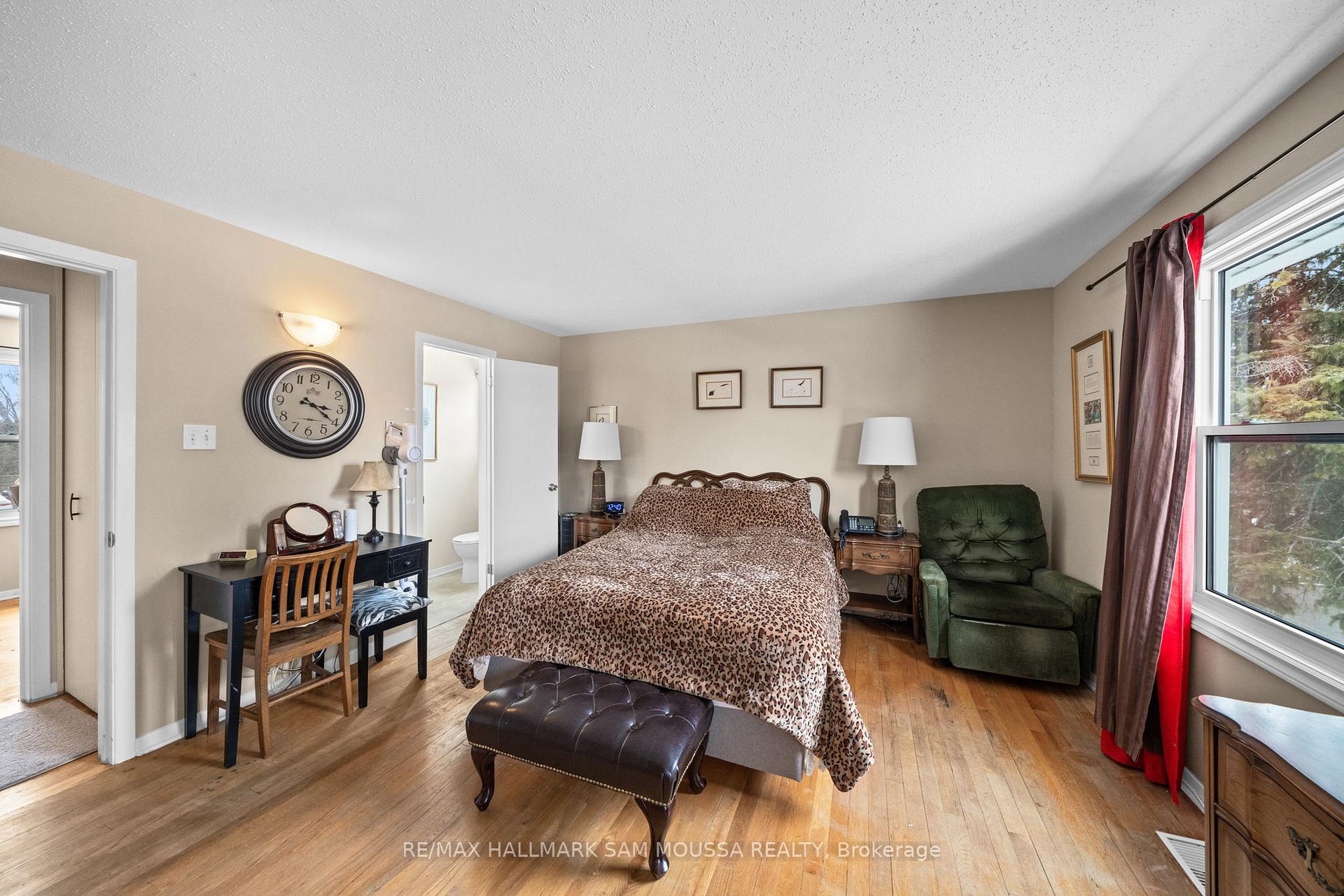 Photo 22 of 46 Seymour Avenue, Ottawa, Borden Farm/Stewart Farm/Carleton Heights/Parkwood Hills — HOMEH