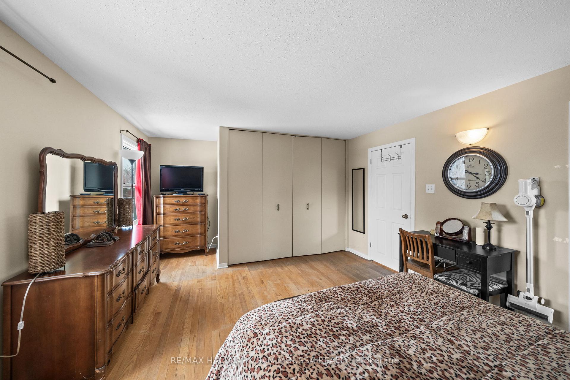 Photo 23 of 46 Seymour Avenue, Ottawa, Borden Farm/Stewart Farm/Carleton Heights/Parkwood Hills — HOMEH