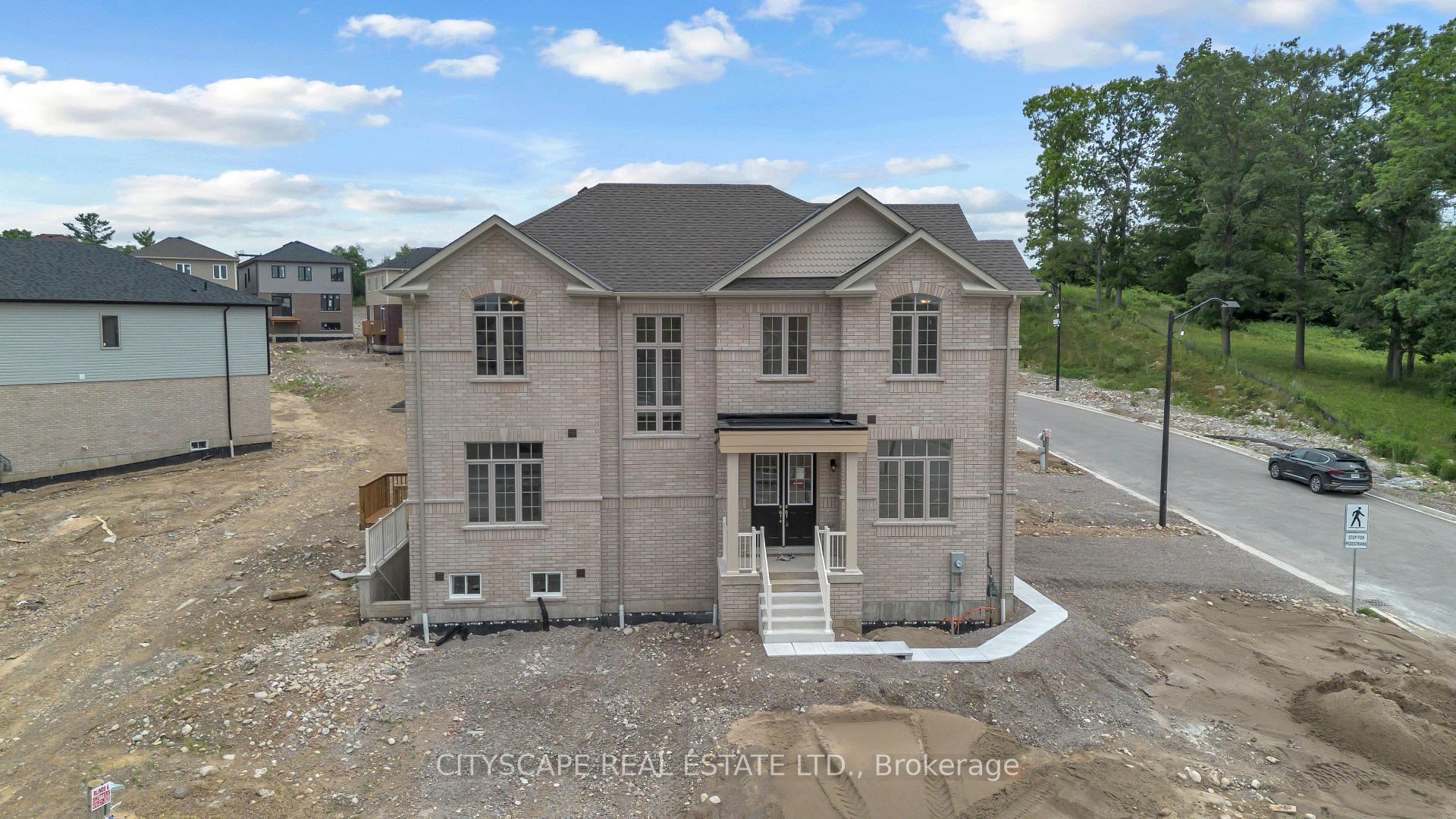 Photo 4 of 1 Southern Avenue, Brant, Paris — HOMEH
