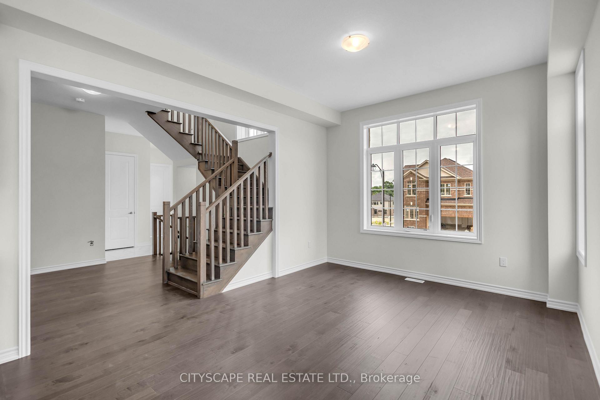 Photo 8 of 1 Southern Avenue, Brant, Paris — HOMEH
