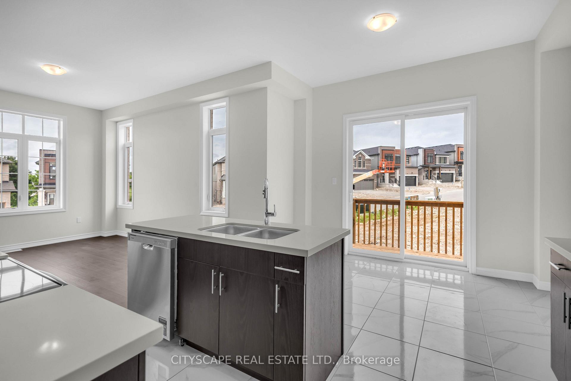 Photo 14 of 1 Southern Avenue, Brant, Paris — HOMEH