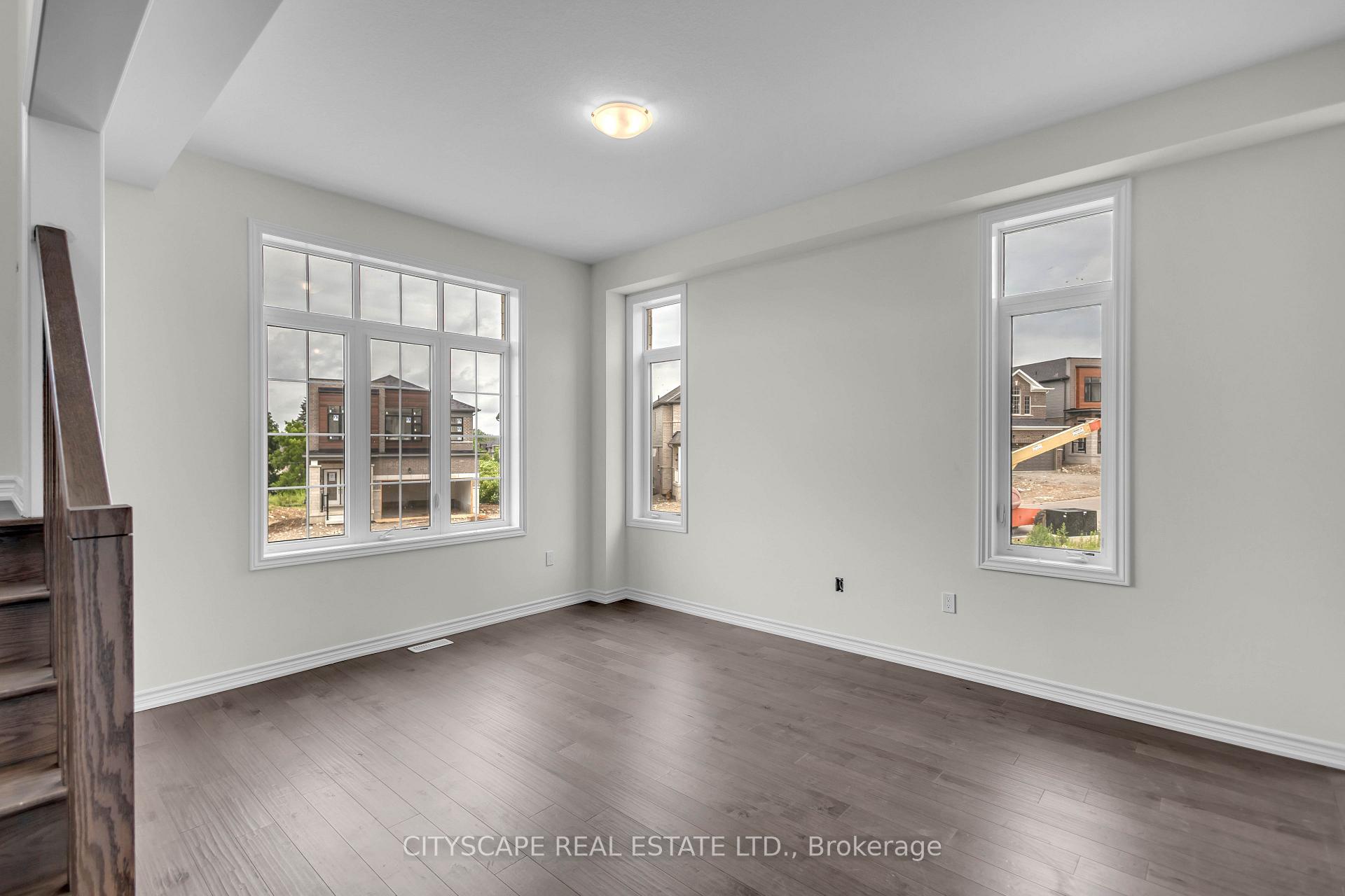 Photo 16 of 1 Southern Avenue, Brant, Paris — HOMEH