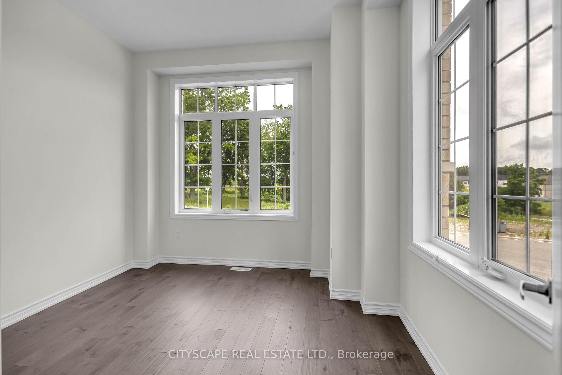 Photo 19 of 1 Southern Avenue, Brant, Paris — HOMEH