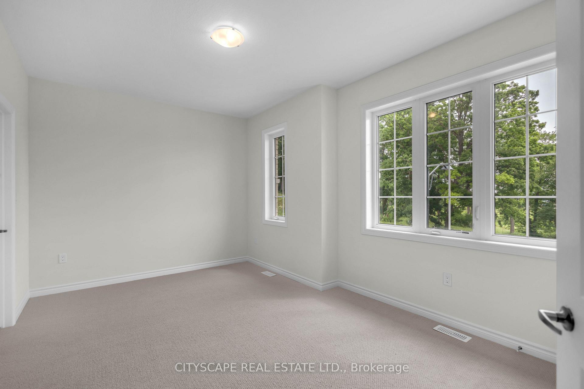 Photo 33 of 1 Southern Avenue, Brant, Paris — HOMEH