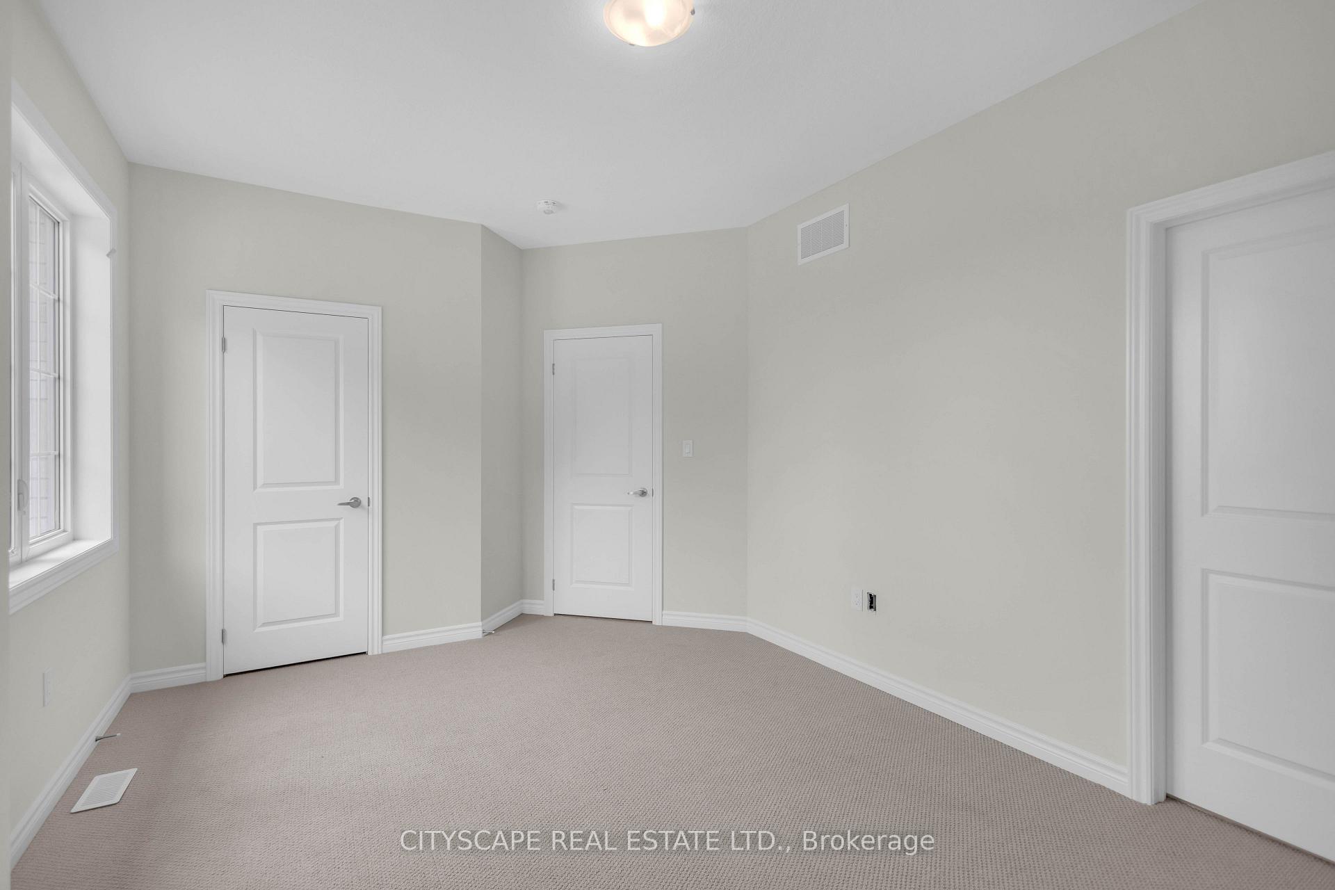 Photo 34 of 1 Southern Avenue, Brant, Paris — HOMEH