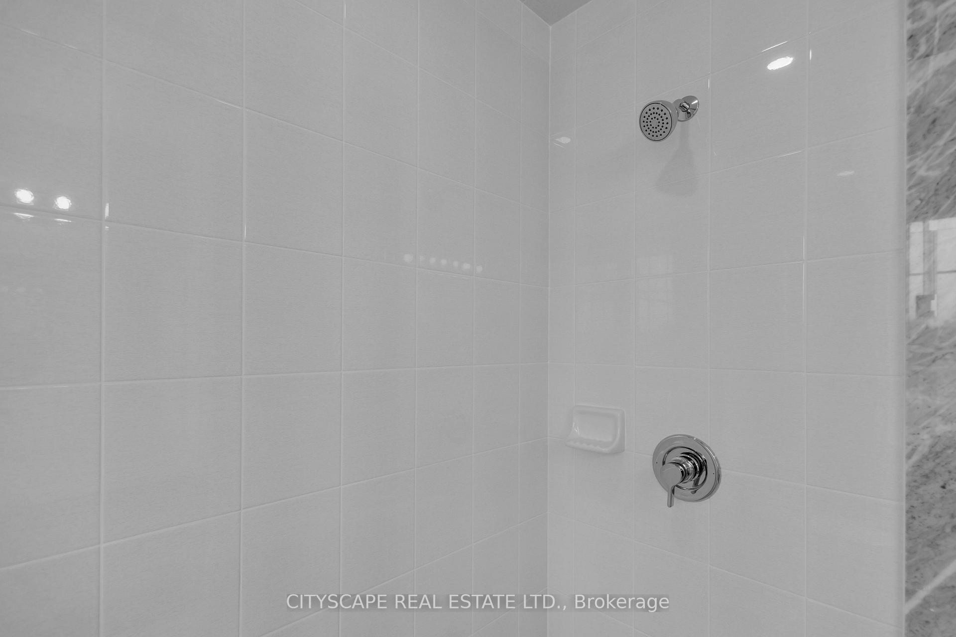 Photo 39 of 1 Southern Avenue, Brant, Paris — HOMEH