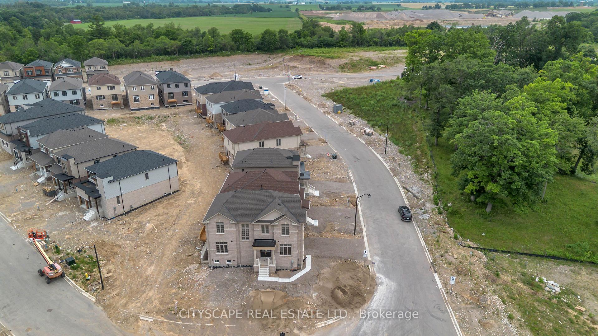 Photo 45 of 1 Southern Avenue, Brant, Paris — HOMEH