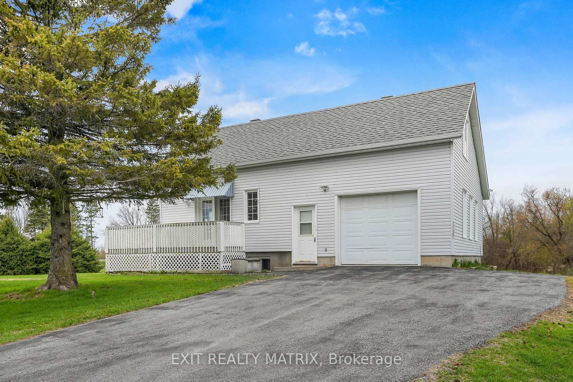 Photo 1 of 17 Dubois Street, Champlain, Champlain Twp — HOMEH