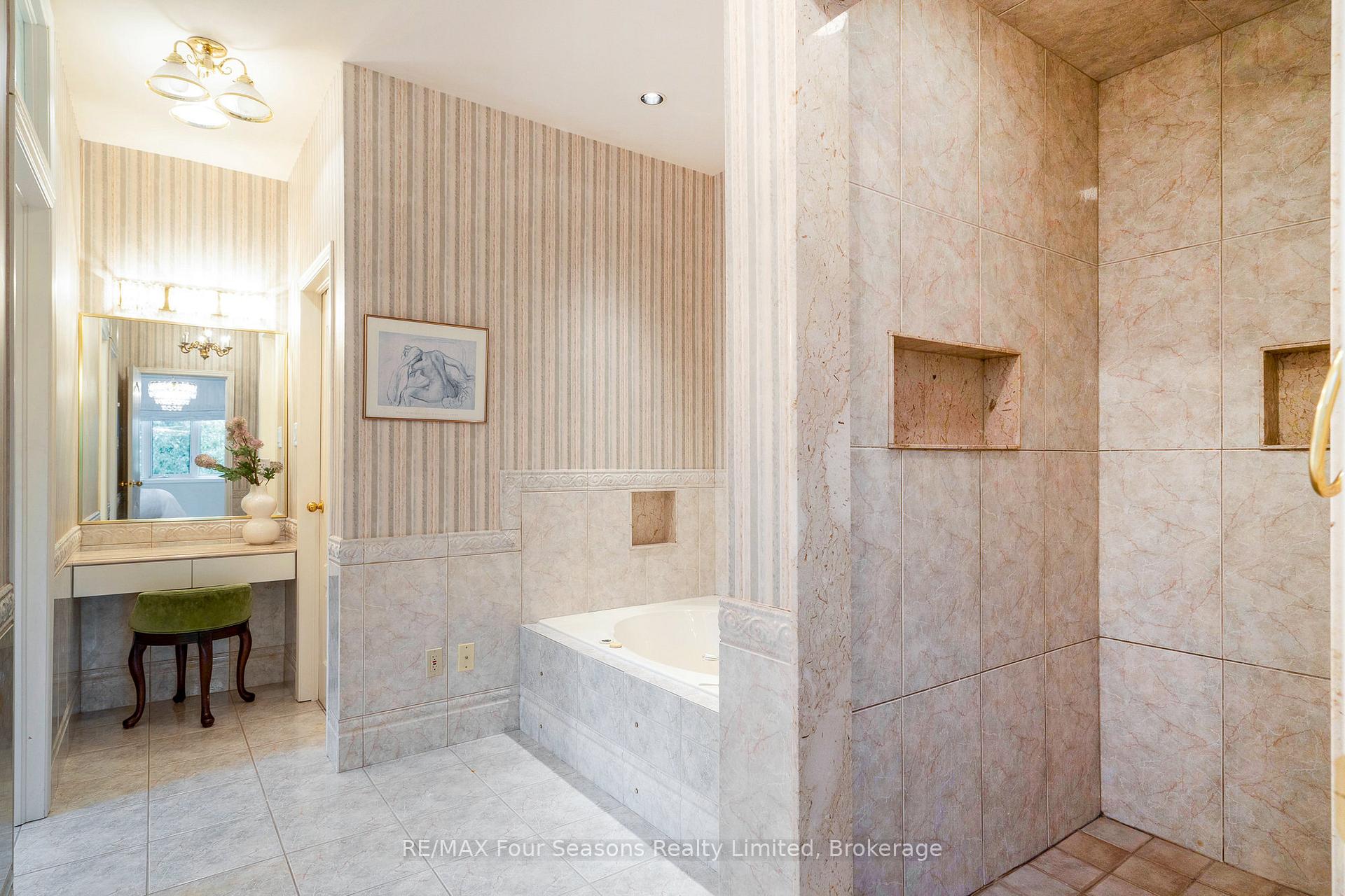 Photo 23 of 149 Aspen Way, Blue Mountains — HOMEH