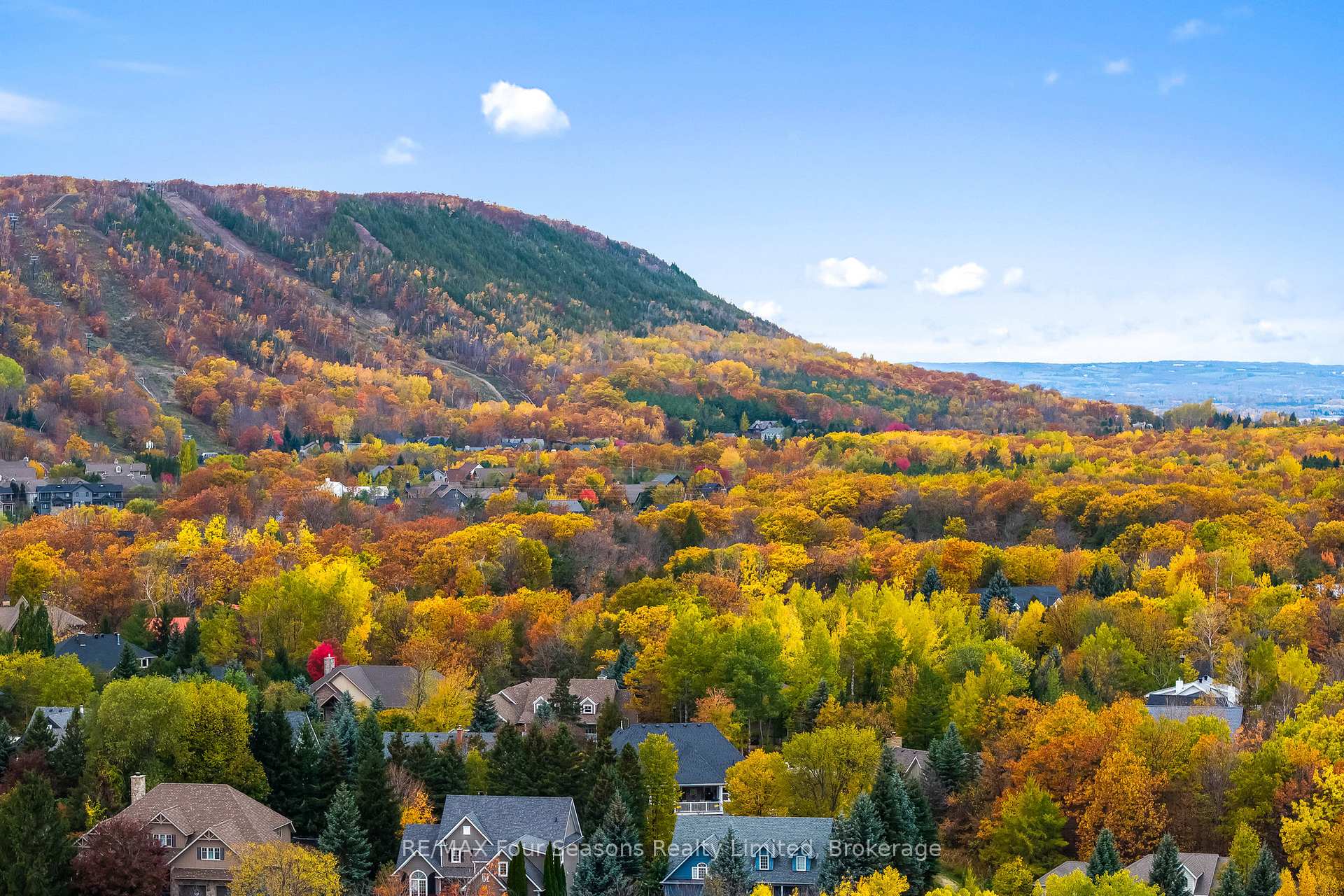 Photo 49 of 149 Aspen Way, Blue Mountains — HOMEH