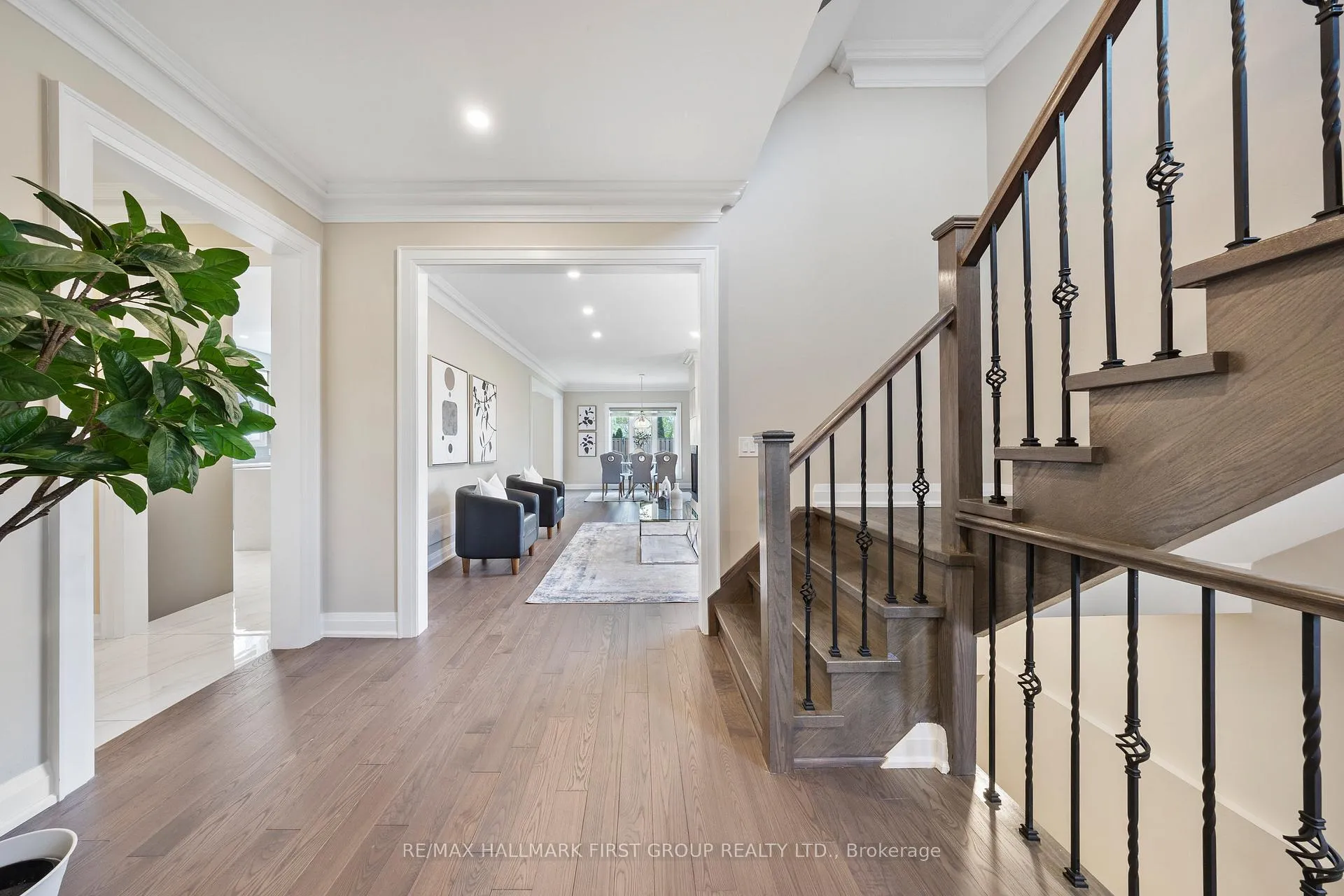 Photo 7 of 732 Hillview Crescent, Pickering, West Shore — HOMEH