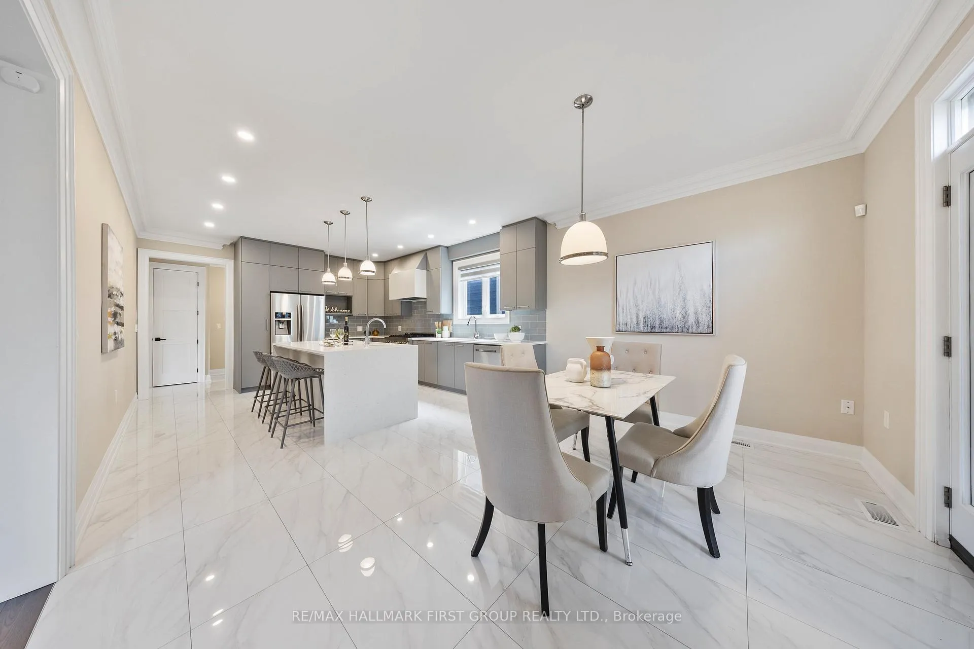 Photo 12 of 732 Hillview Crescent, Pickering, West Shore — HOMEH