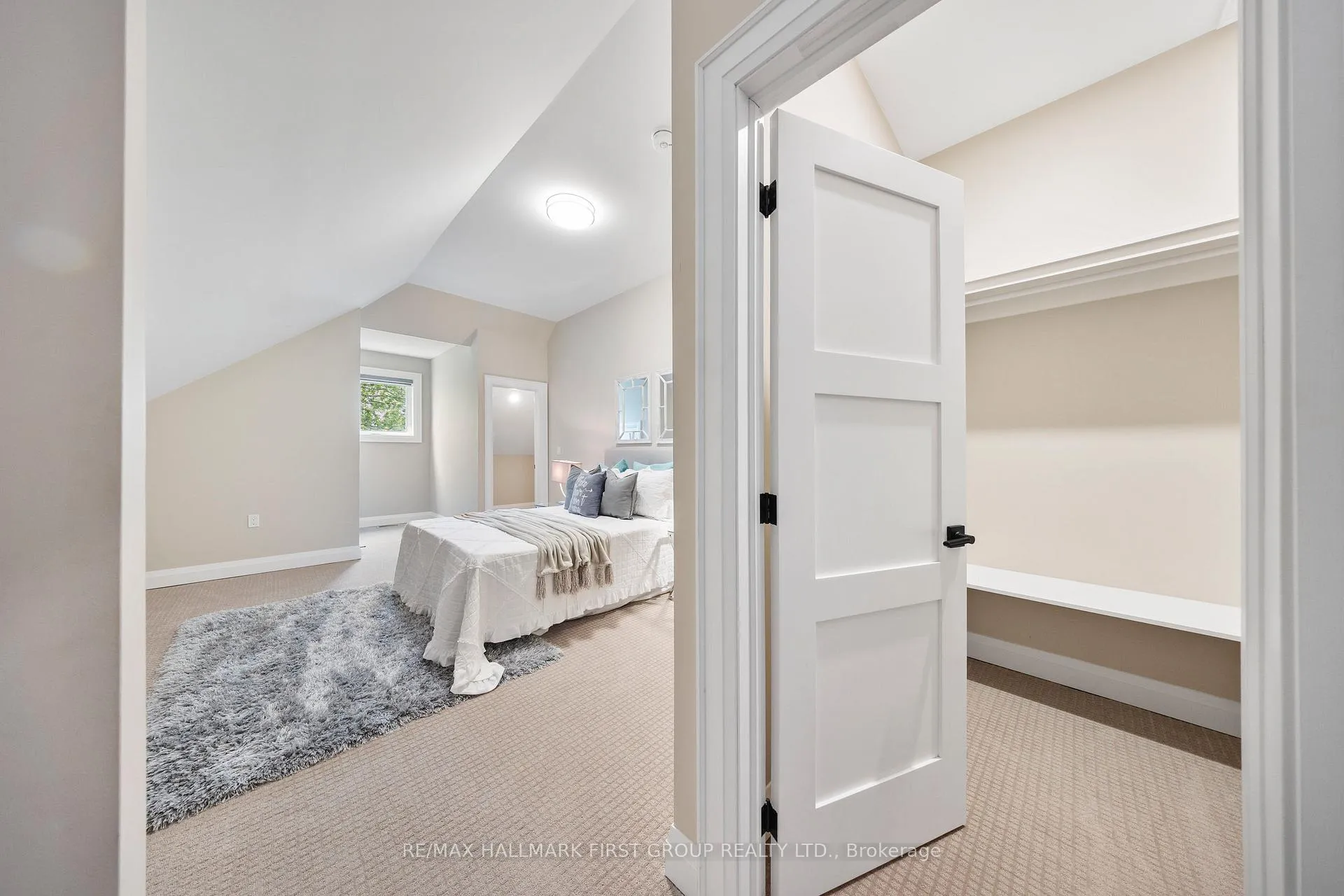 Photo 31 of 732 Hillview Crescent, Pickering, West Shore — HOMEH
