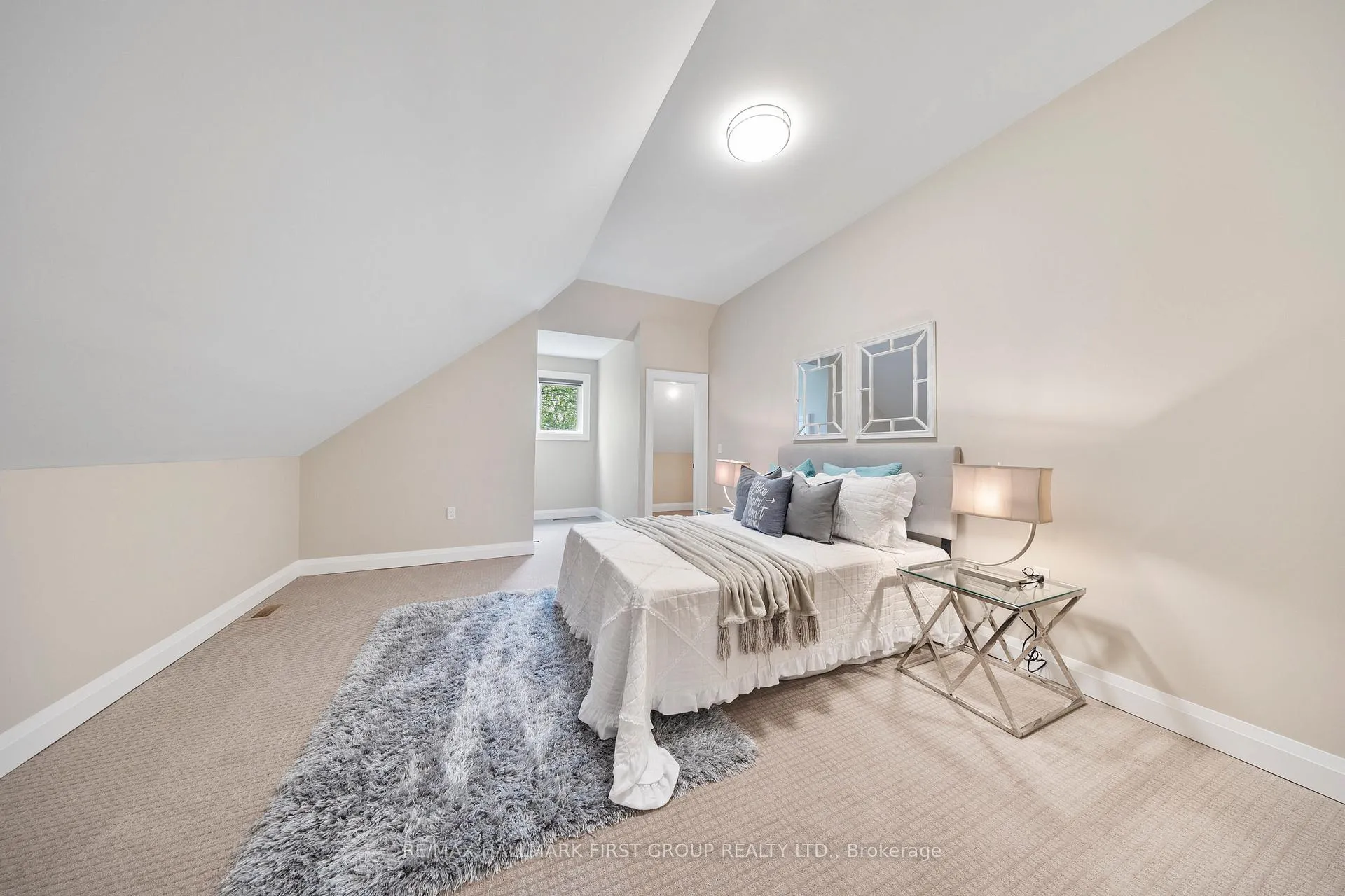 Photo 32 of 732 Hillview Crescent, Pickering, West Shore — HOMEH