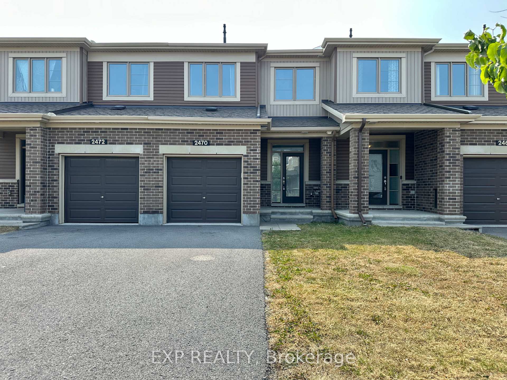 Front of 2470 Waterlilly Way