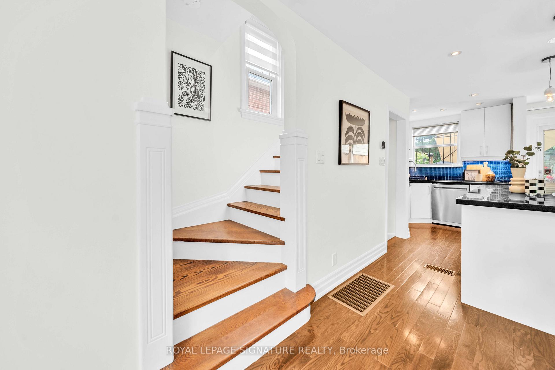 Photo 6 of 132 Glenvale Boulevard, Toronto, Leaside — HOMEH