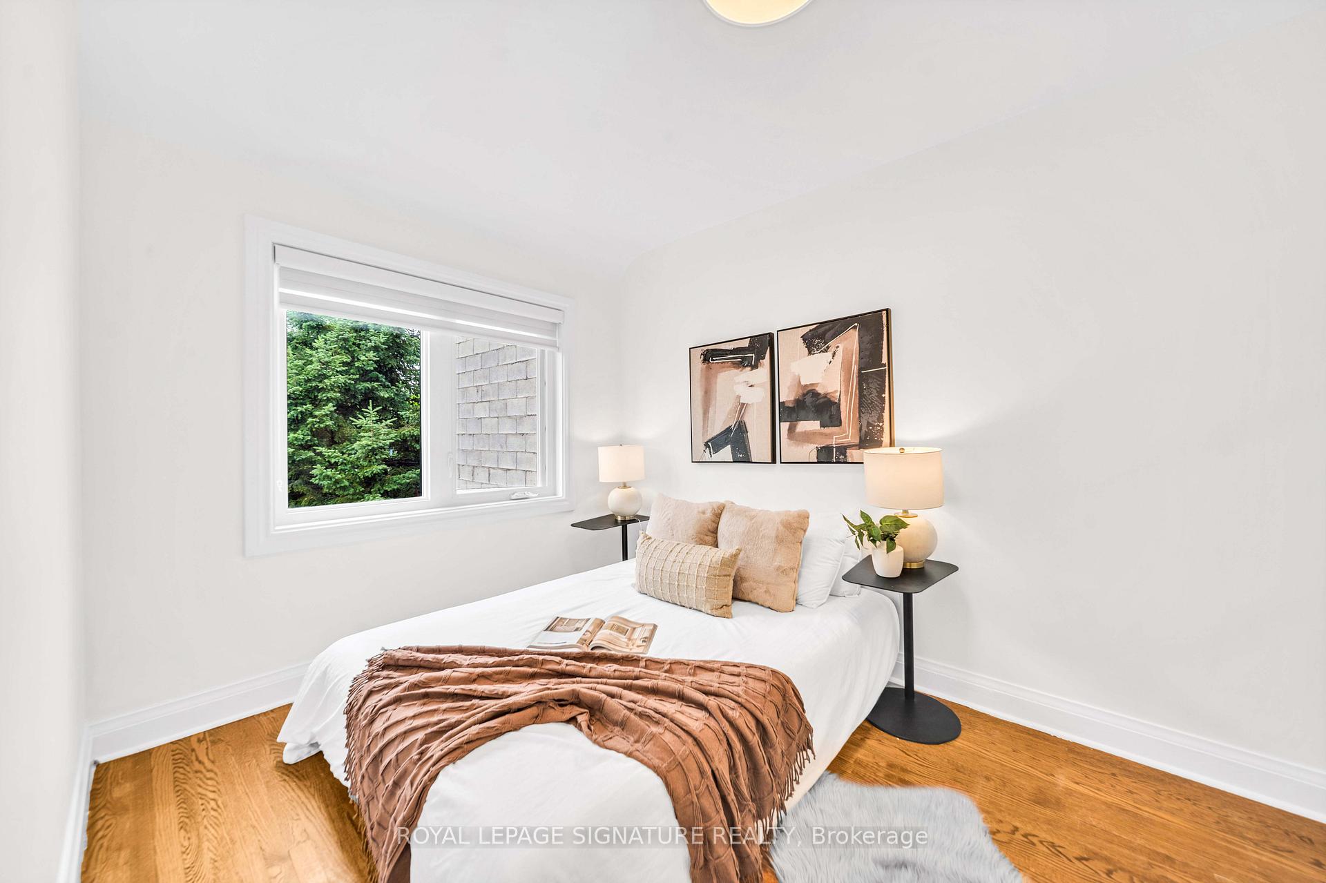 Photo 15 of 132 Glenvale Boulevard, Toronto, Leaside — HOMEH