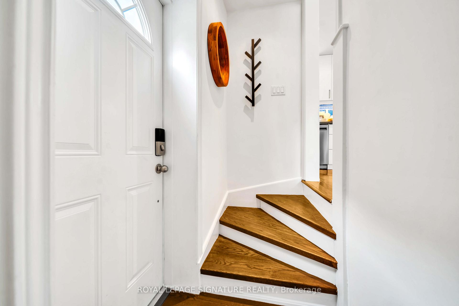 Photo 19 of 132 Glenvale Boulevard, Toronto, Leaside — HOMEH