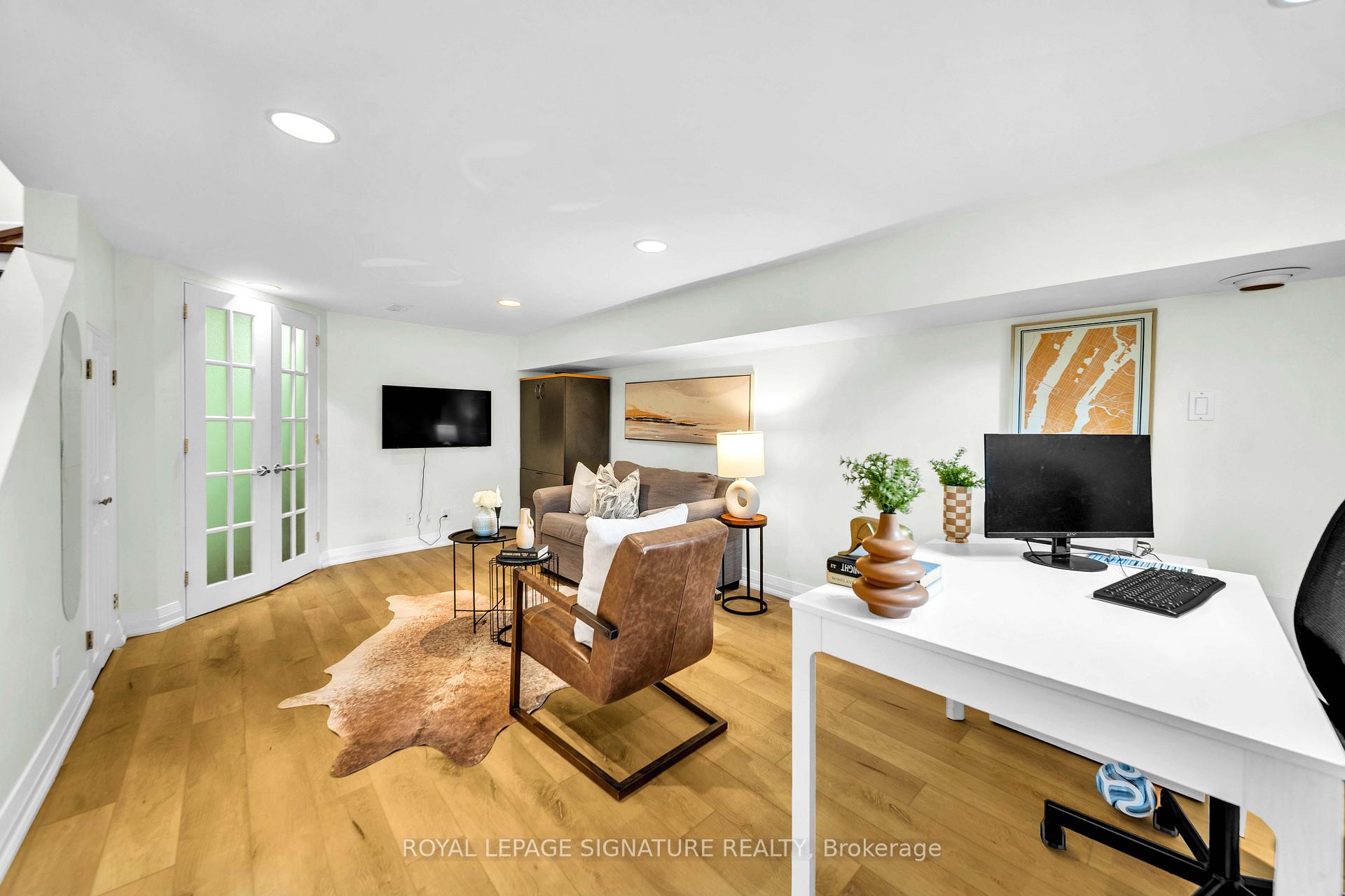 Photo 21 of 132 Glenvale Boulevard, Toronto, Leaside — HOMEH