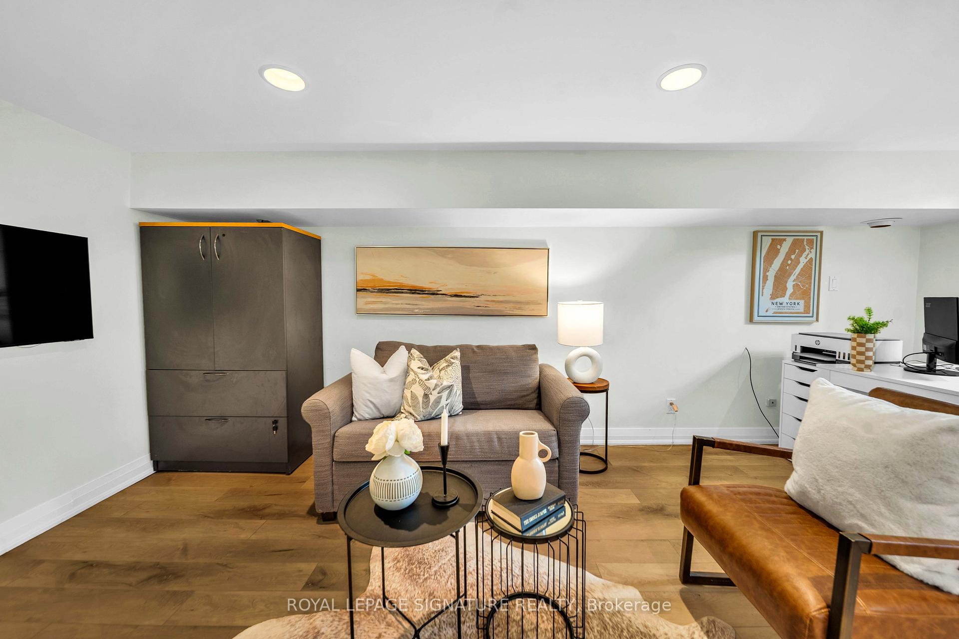 Photo 22 of 132 Glenvale Boulevard, Toronto, Leaside — HOMEH