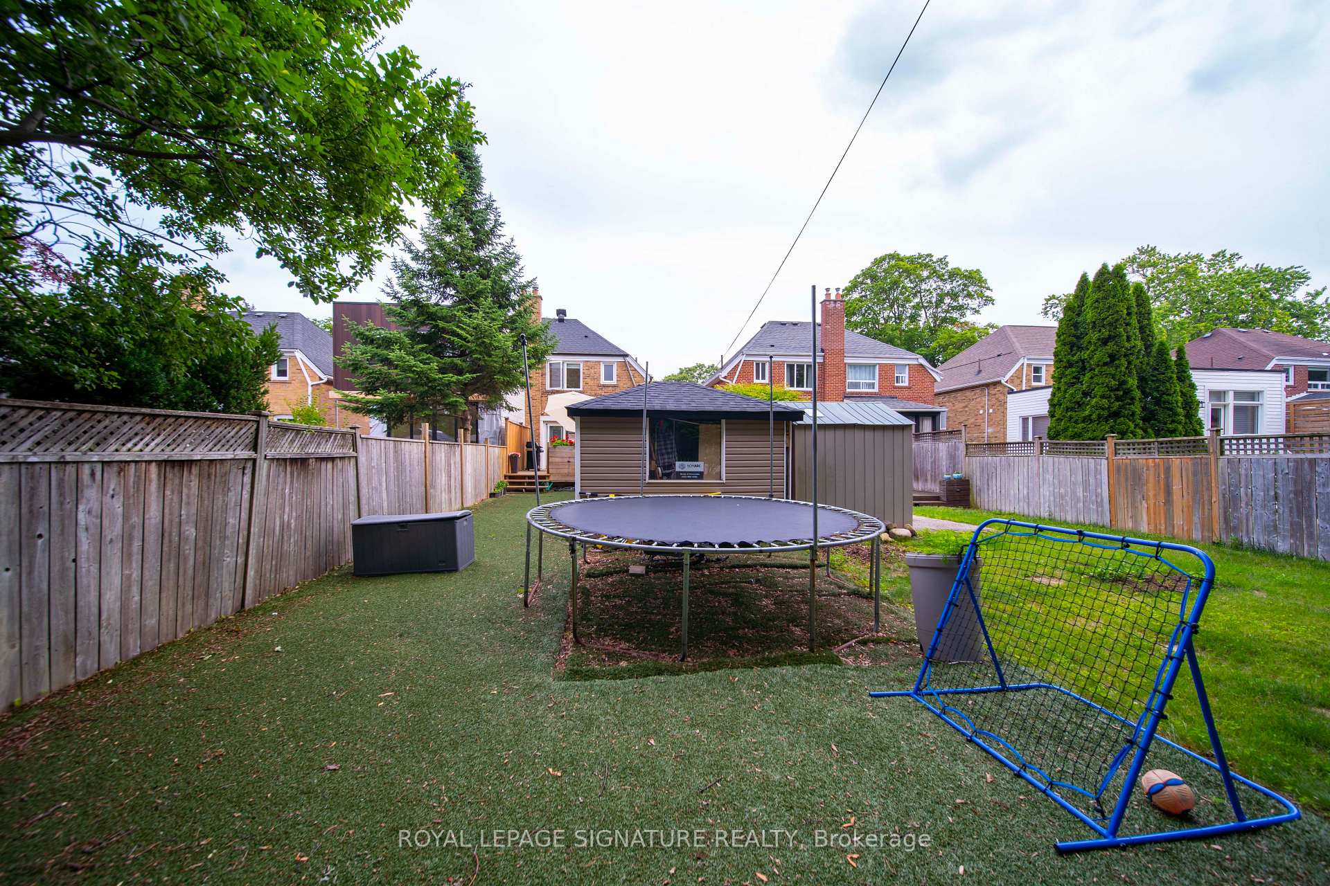 Photo 32 of 132 Glenvale Boulevard, Toronto, Leaside — HOMEH