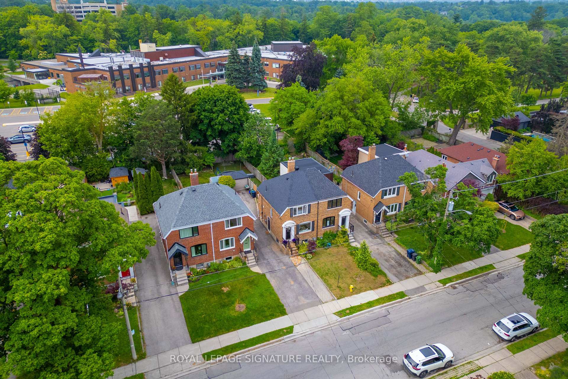Photo 38 of 132 Glenvale Boulevard, Toronto, Leaside — HOMEH