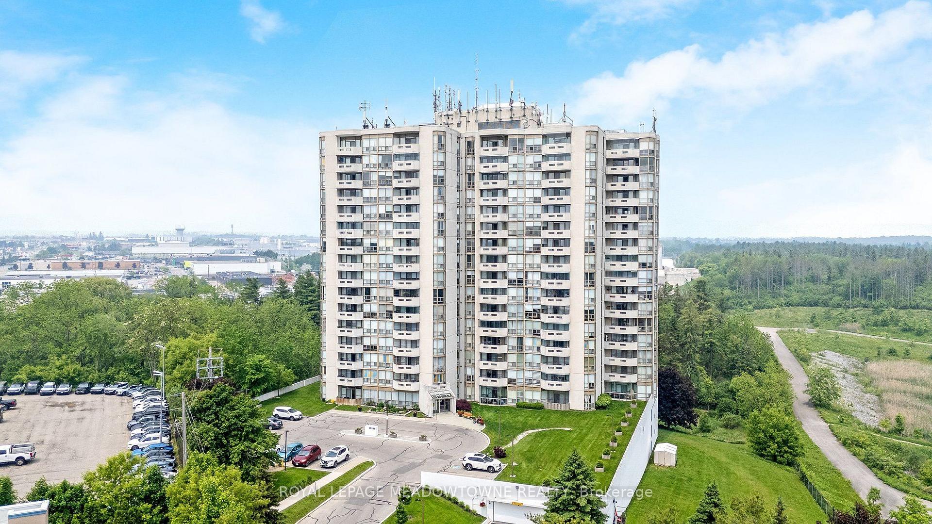 Photo 1 of Unit 808, 20 Mcfarlane Drive, Halton Hills, Georgetown — HOMEH